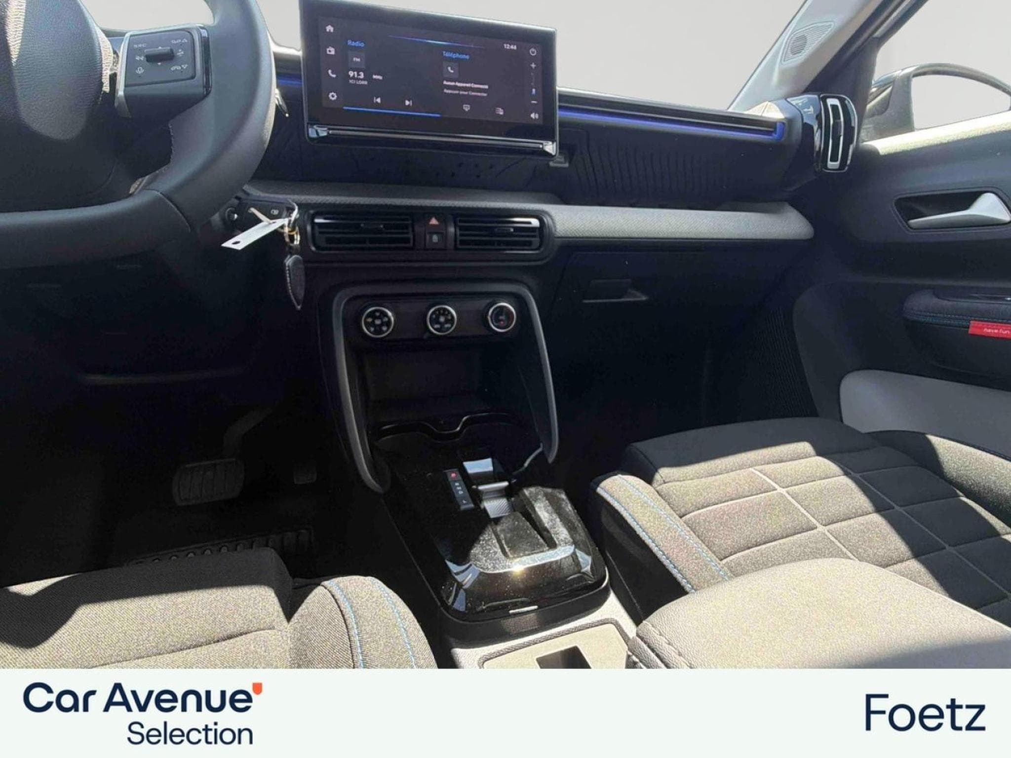 CITROEN C3 1.2 Hybride 110ch PLUS e-DCS6 (2025) - Foto 2
