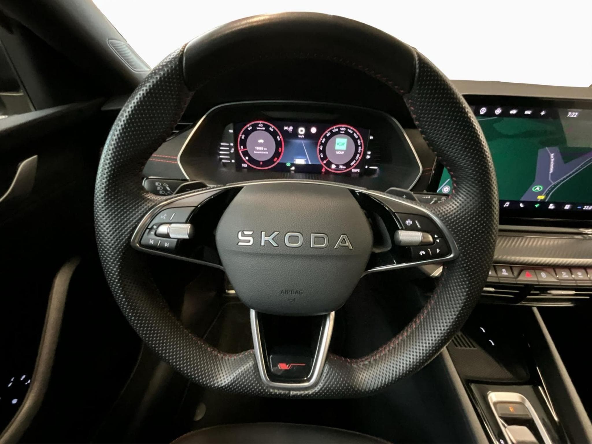 Skoda Octavia RS+DSG+Navi+LED+P.Simply-Clever (2025) - Foto 12