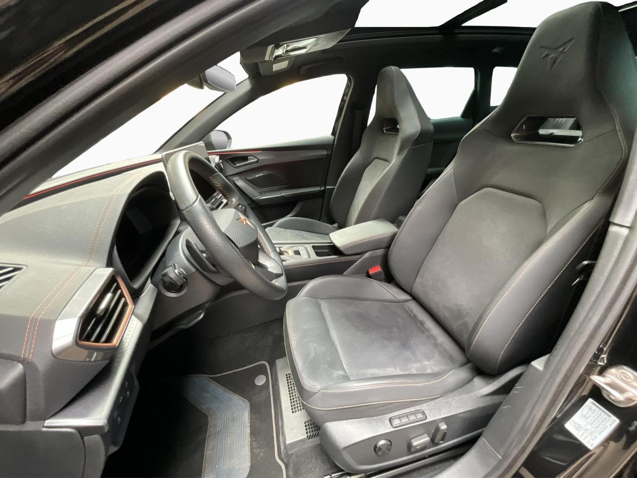 Cupra Leon ST+DSG+Dinamica+Pure-Perf.+Skyline+P.Dark+Sennheiser (2025) - Foto 9