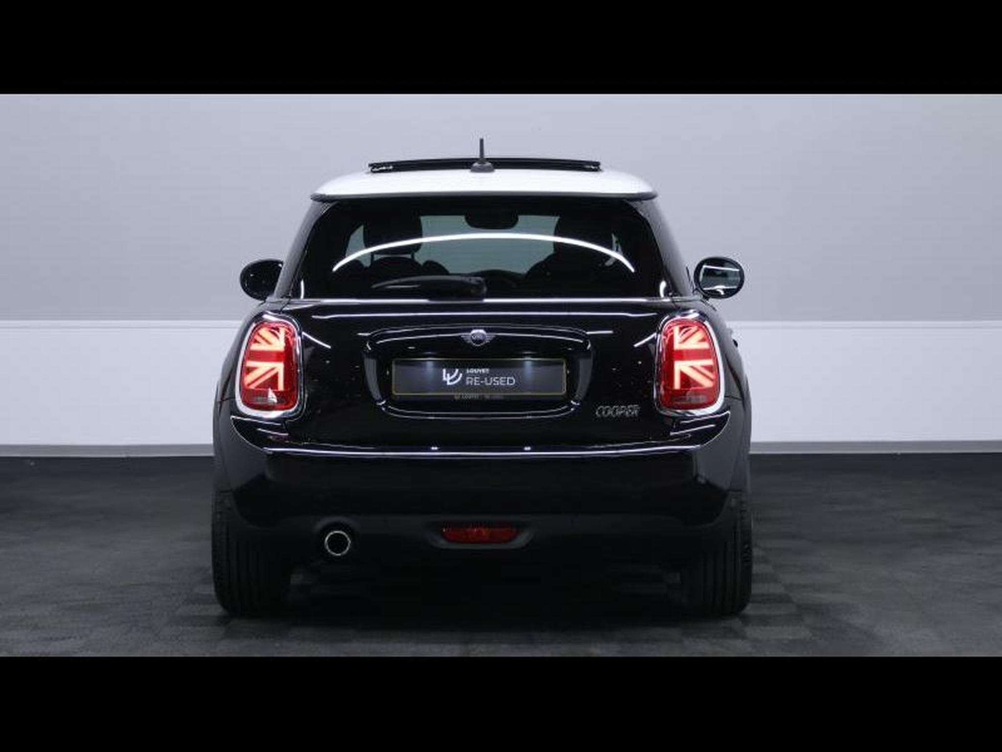 MINI Cooper 1.5 136 Hatch 3portes steptronic (2021) - Photo 10
