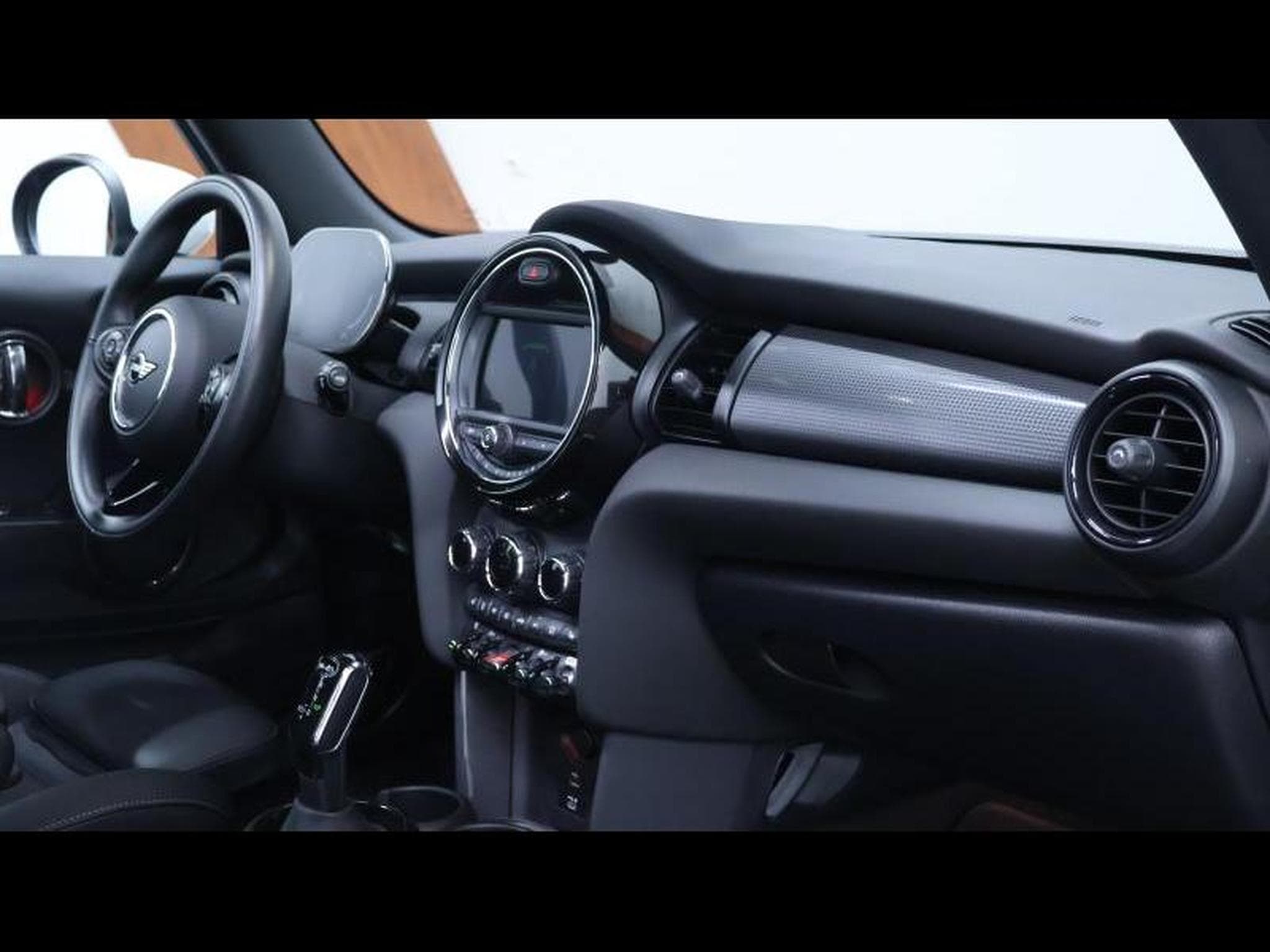 MINI Cooper 1.5 136 Hatch 3portes steptronic (2021) - Photo 12