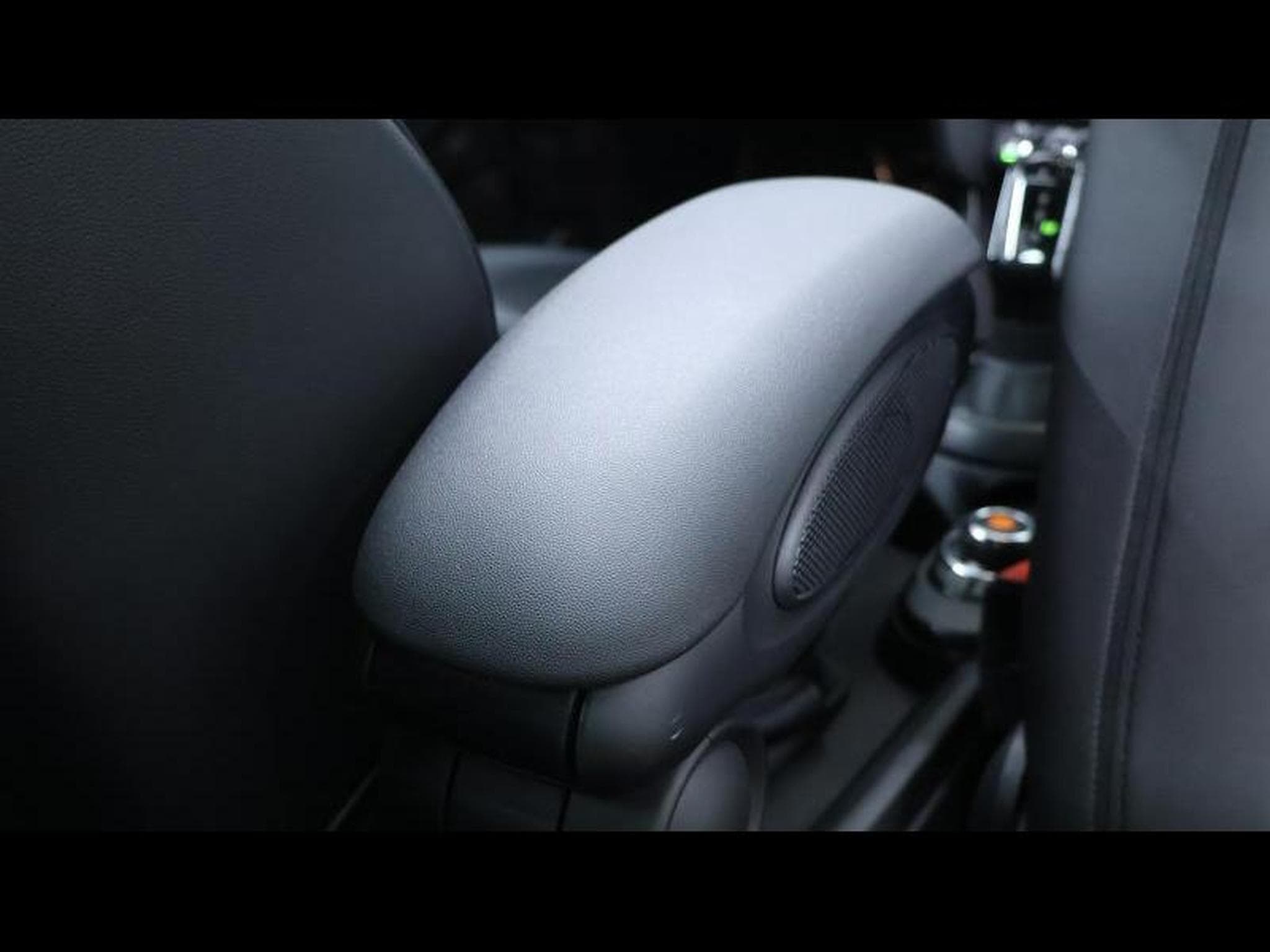 MINI Cooper 1.5 136 Hatch 3portes steptronic (2021) - Photo 15