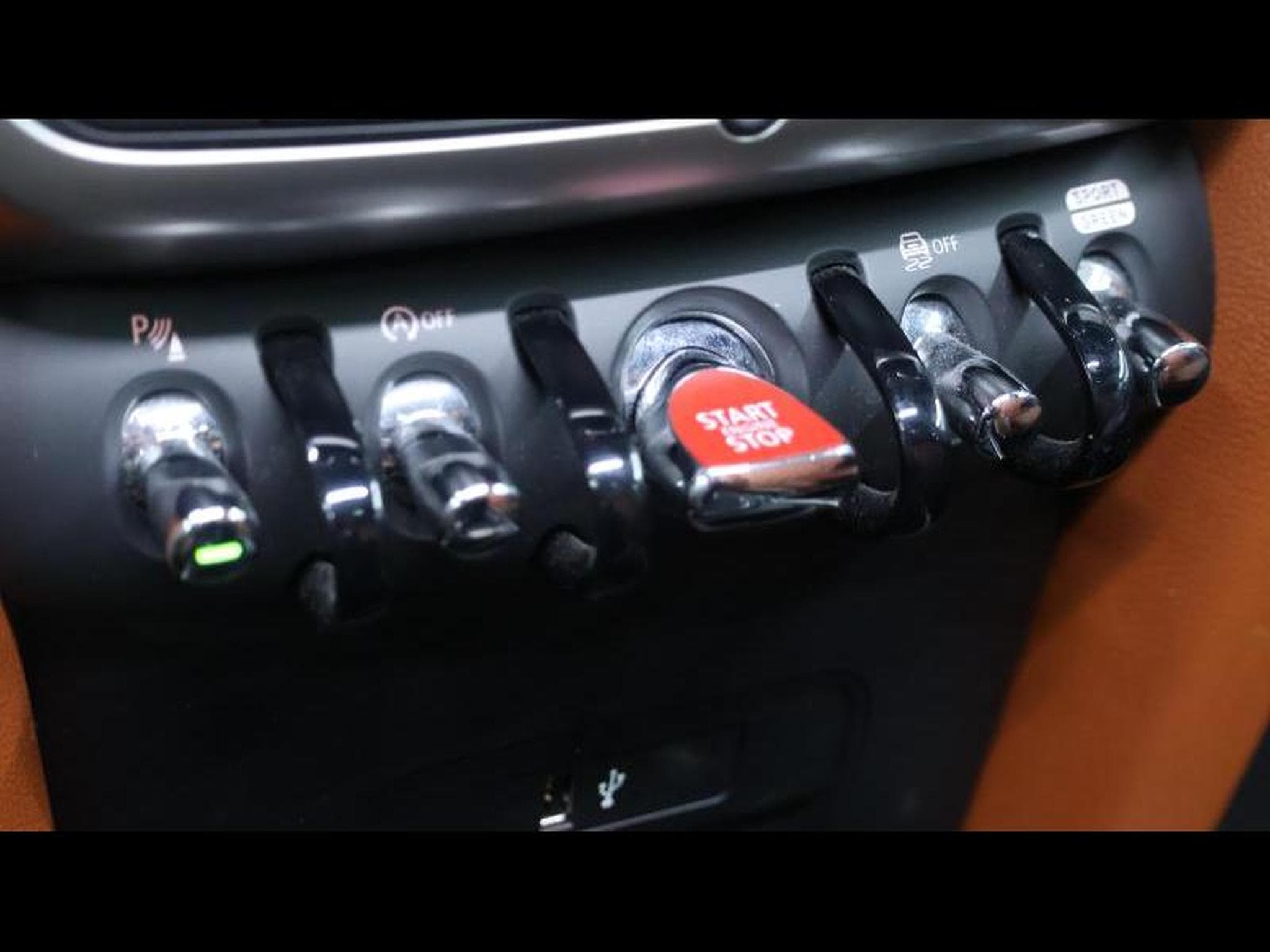 MINI Countryman 1.5 136 Steptronic (2022) - Foto 30