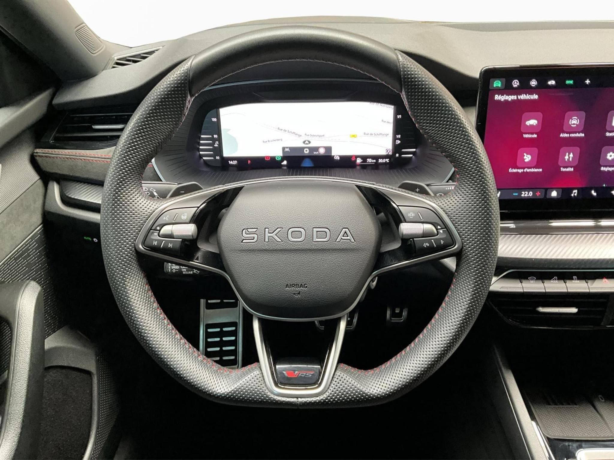 Skoda Octavia RS+DSG+SUEDIA+AHK+Pano+360+Head.up (2025) - Foto 10