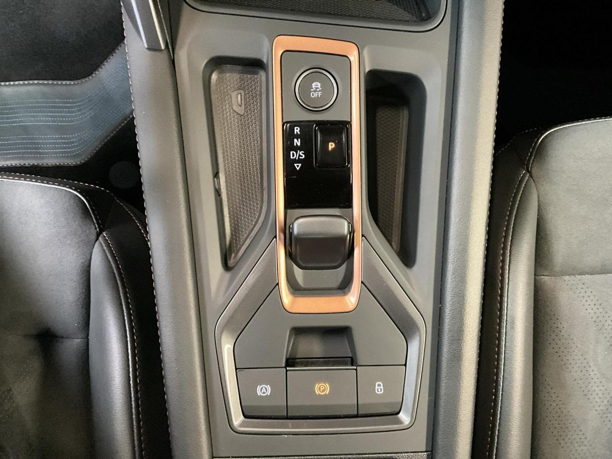 Cupra Leon DSG+Dinamica+Pure-Perf.+Int.-Drive+Sennheiser (2025) - Foto 12