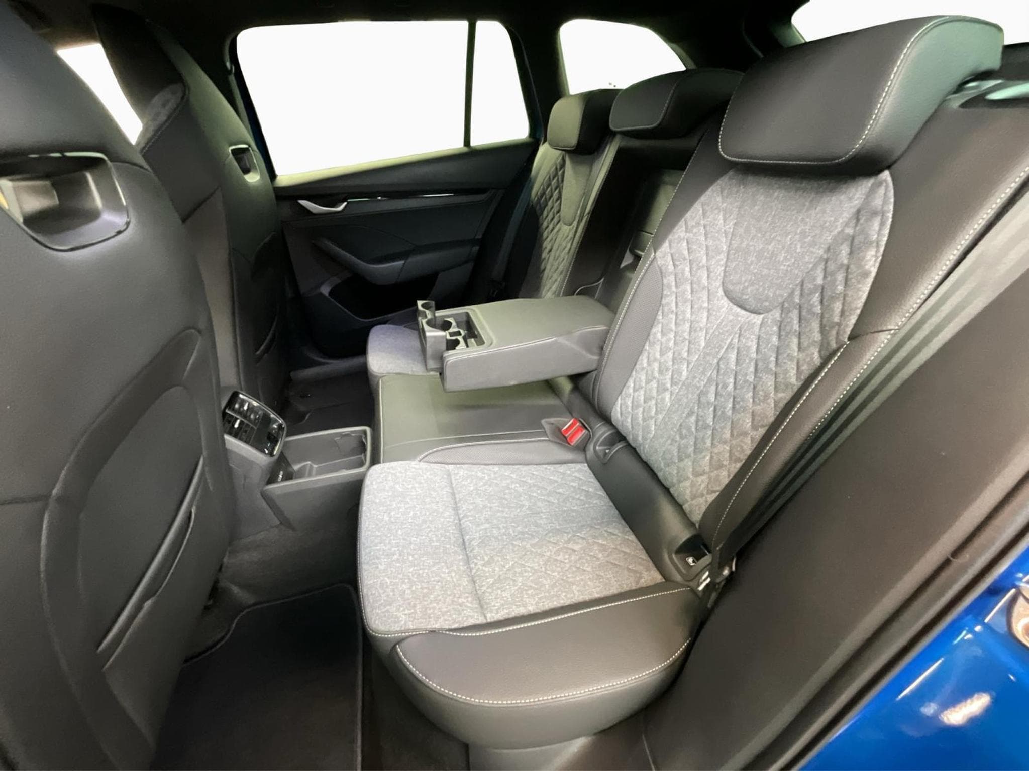 Skoda Octavia Sportline+DSG+Standh.+LM18+AHK+P.Light&View (2025) - Foto 15