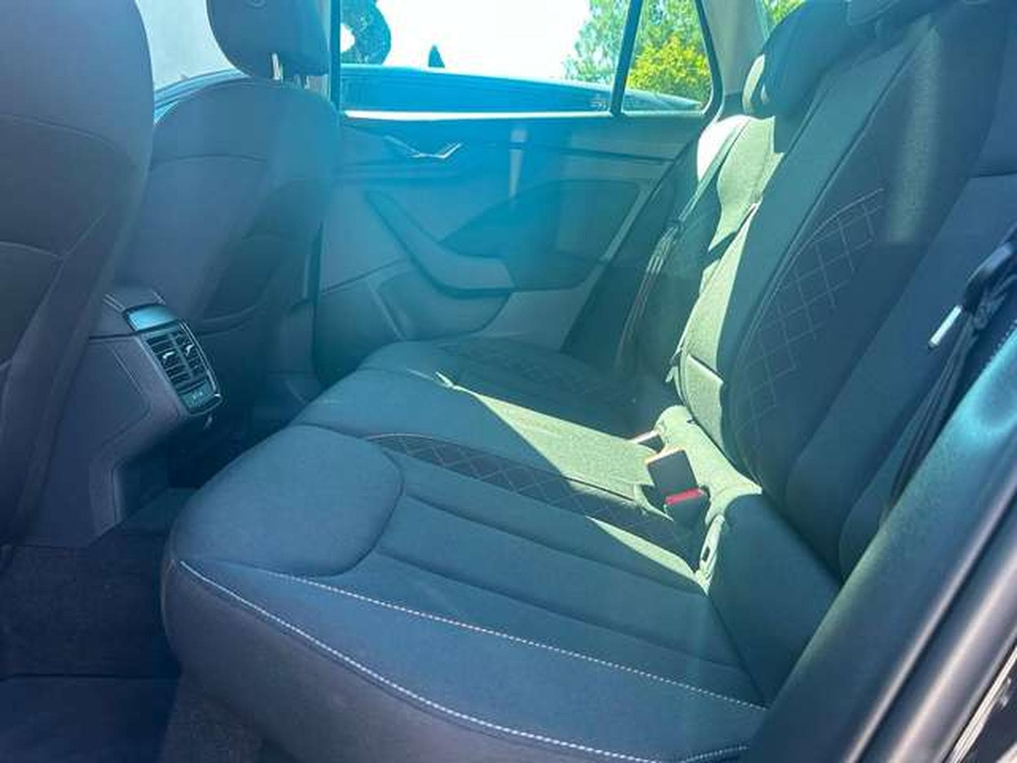 Skoda Kamiq Kamiq 1.5 TSI Ambition DSG (2023) - Photo 20