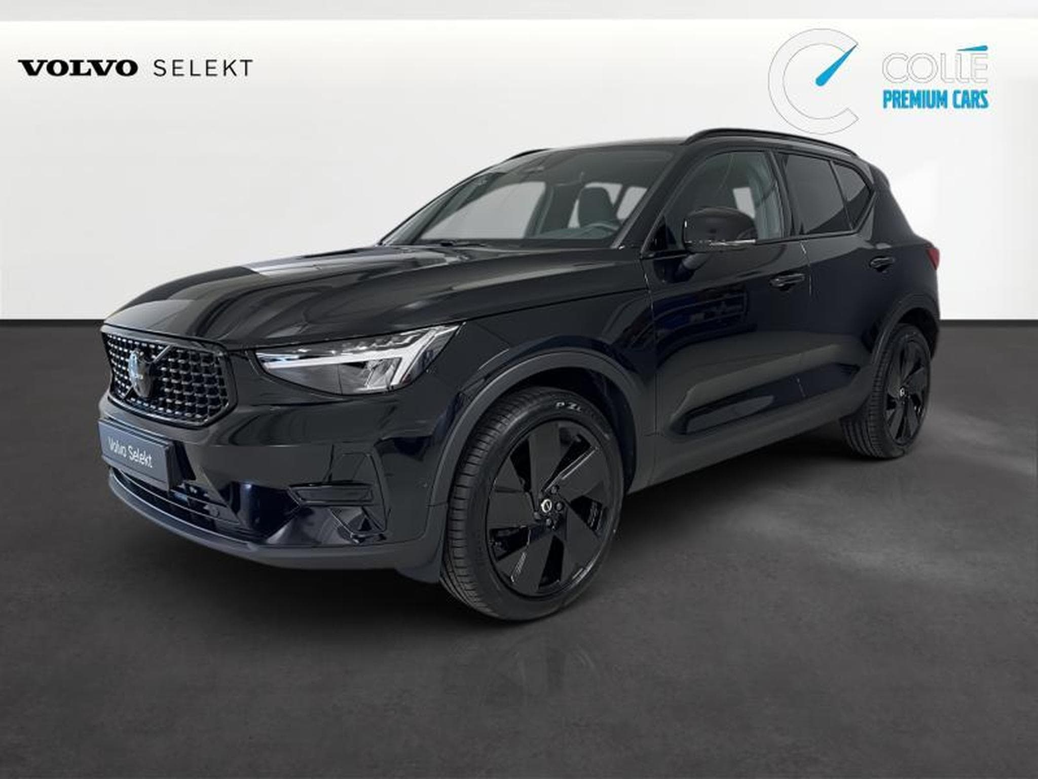 Volvo XC40 Black-Edition Plus (2025) - Photo 1