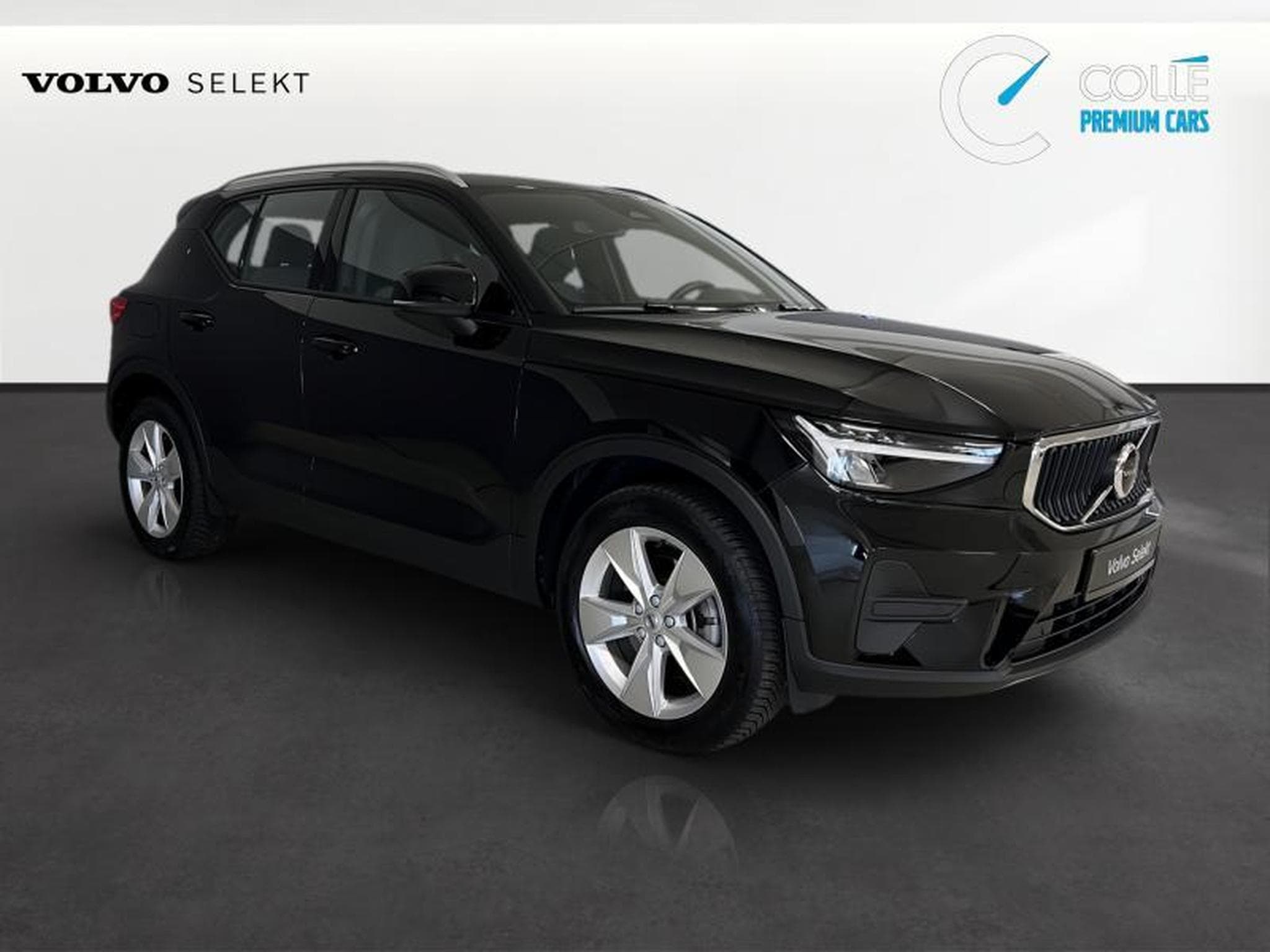 Volvo XC40 Core (2024) - Photo 1