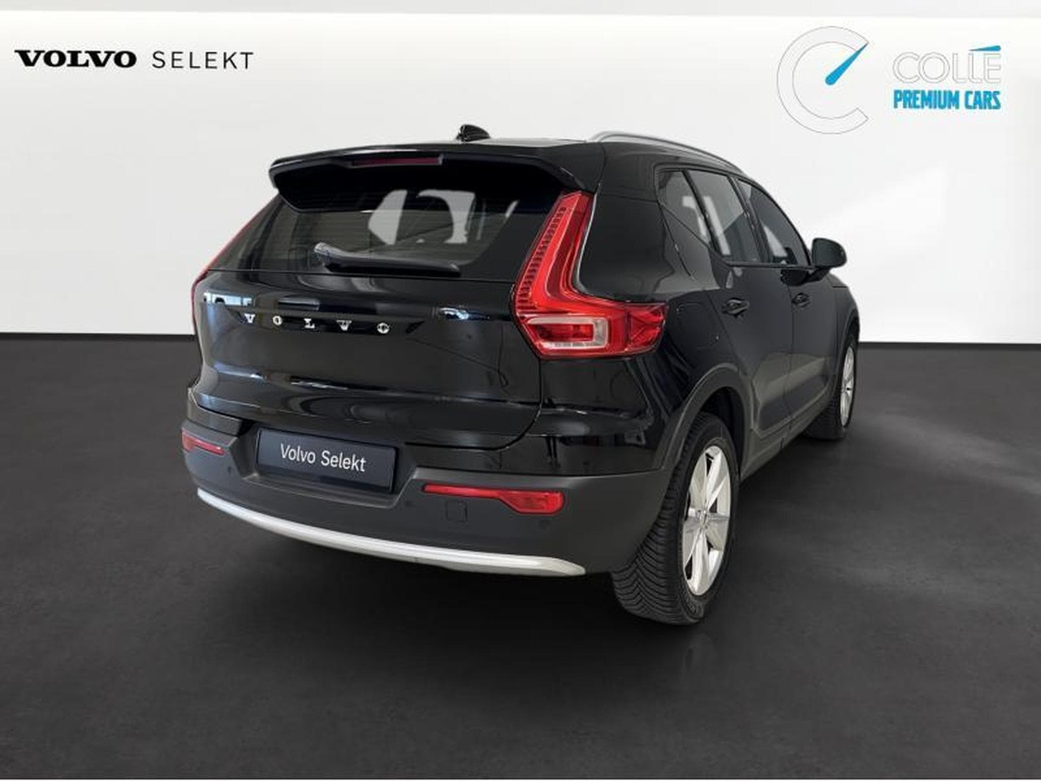Volvo XC40 Core (2024) - Photo 6