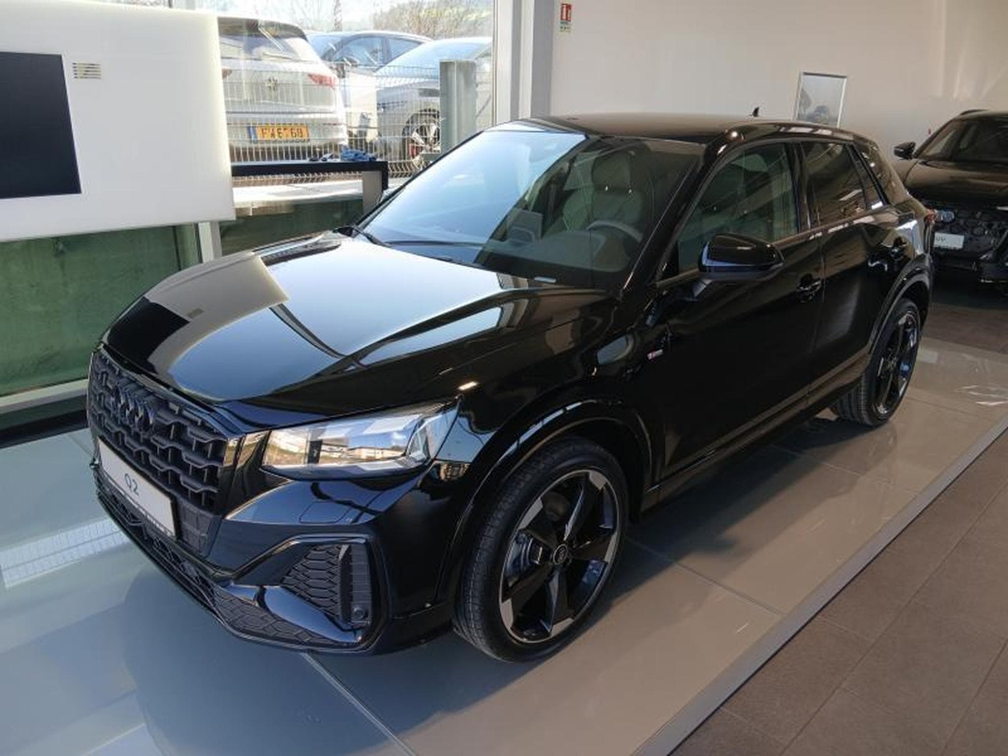 Audi Q2 S-line TDI 110 kW quattro s-tronic (2026) - Photo 1