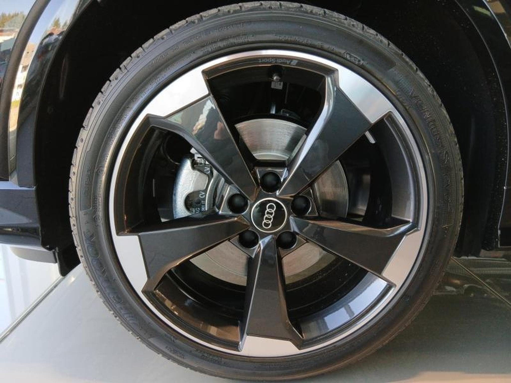 Audi Q2 S-line TDI 110 kW quattro s-tronic (2026) - Photo 7