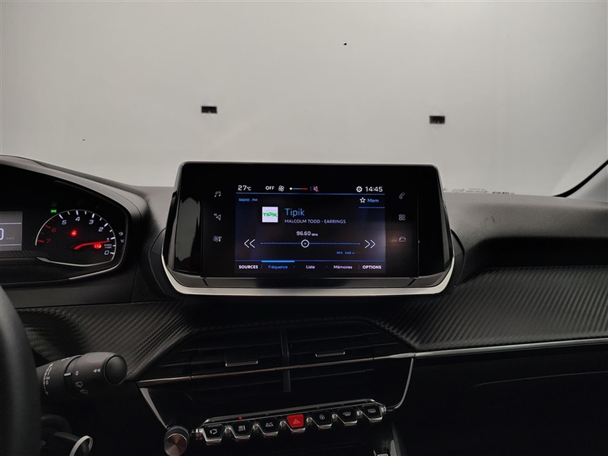 Peugeot 208 1.2i PureTech Active MIRRORLINK / PDC AR / JA 16" (2022) - Photo 11