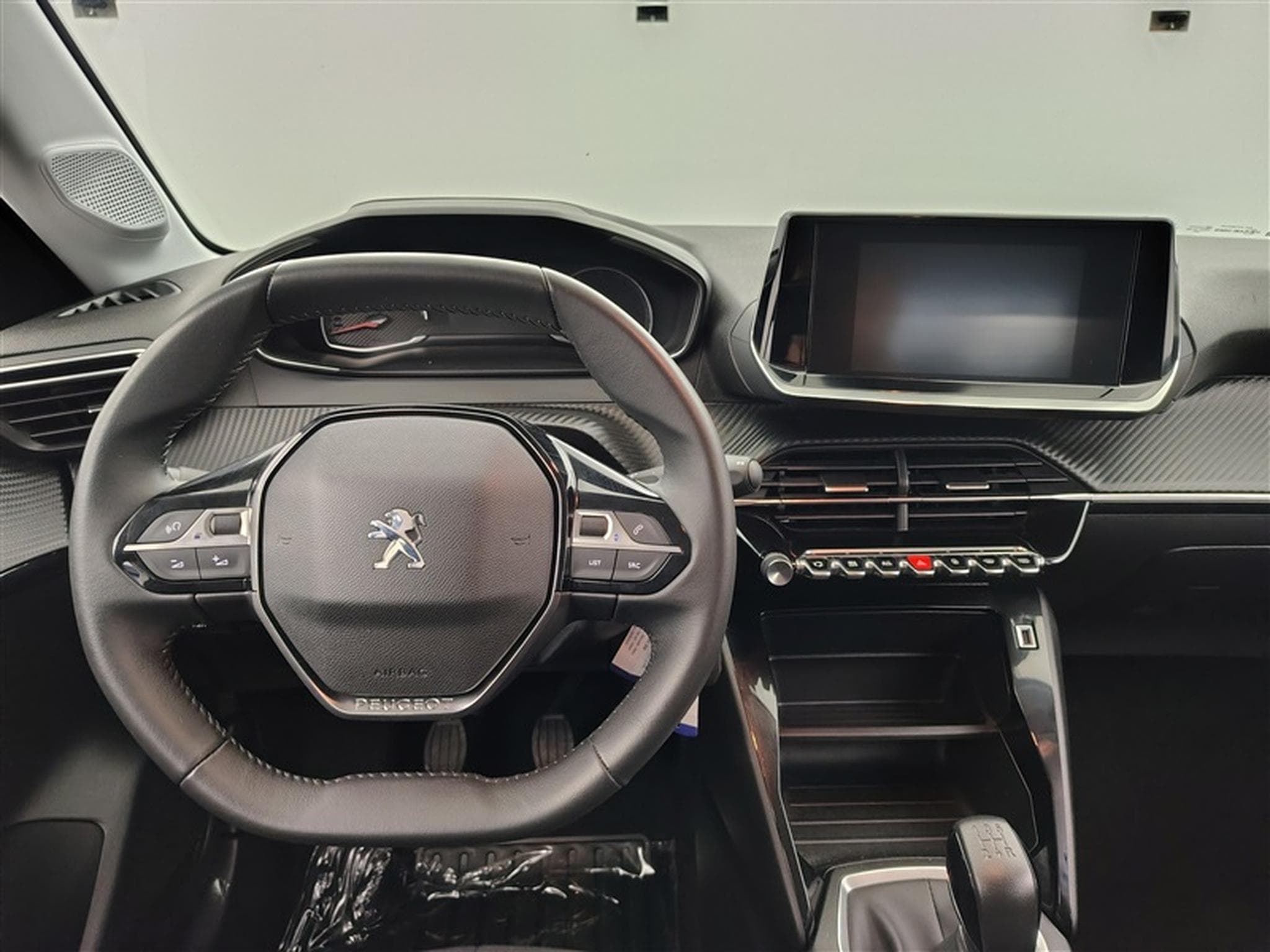Peugeot 208 1.2i PureTech Active MIRRORLINK / PDC AR / JA 16" (2022) - Photo 9