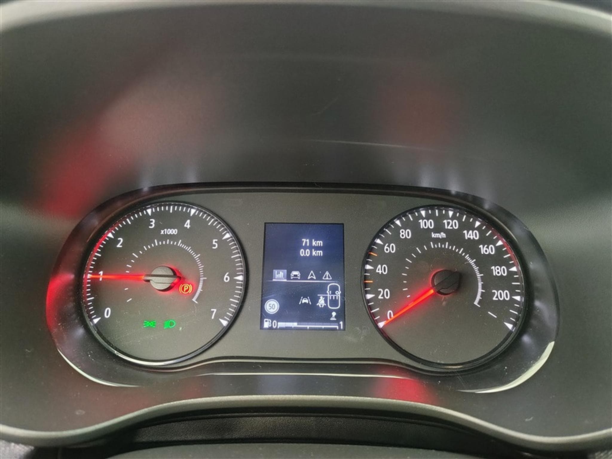 Dacia Sandero 1.0i SCe expression (2026) - Photo 10