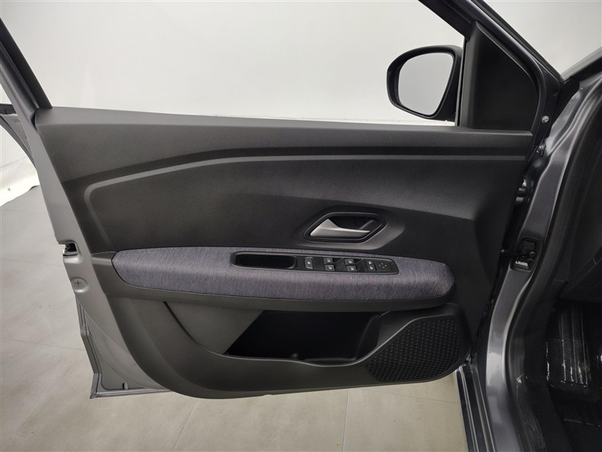 Dacia Sandero 1.0i SCe expression (2026) - Photo 16