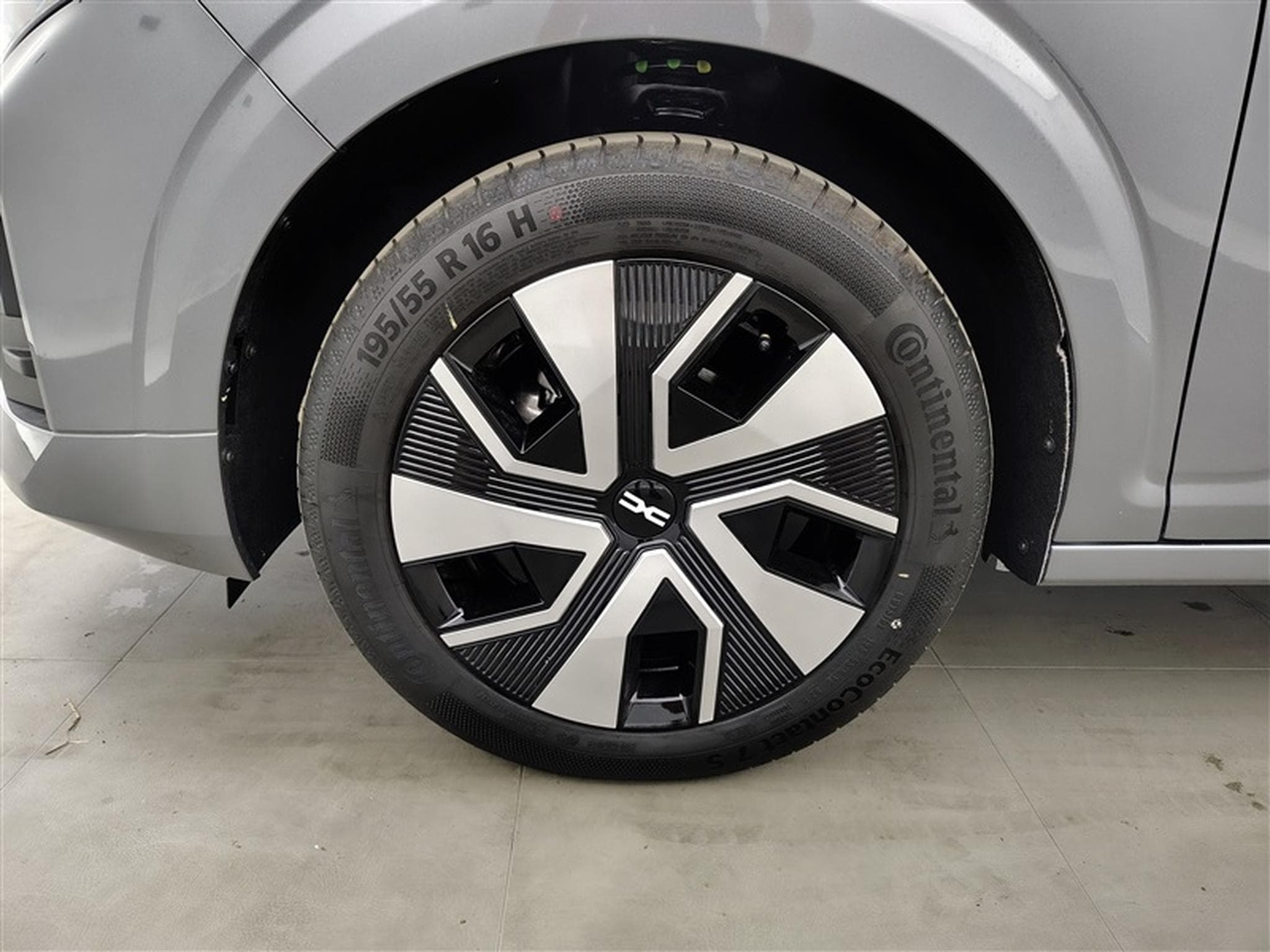 Dacia Sandero 1.0i SCe expression (2026) - Photo 6