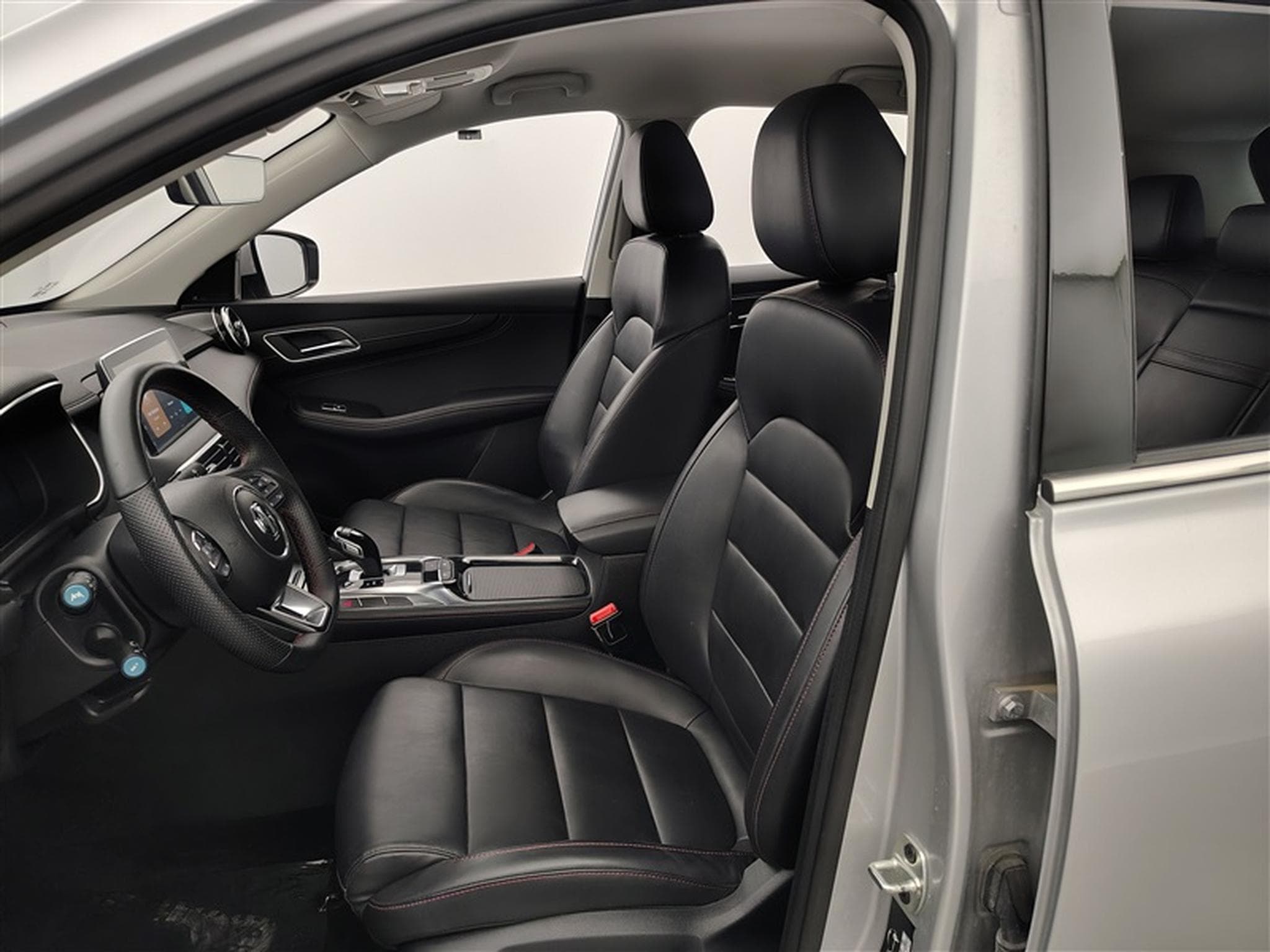 MG HS 1.5 T-GDi 160cv BVA Comfort NAVI / FULL LED / CUIR / CAMERA (2024) - Foto 7