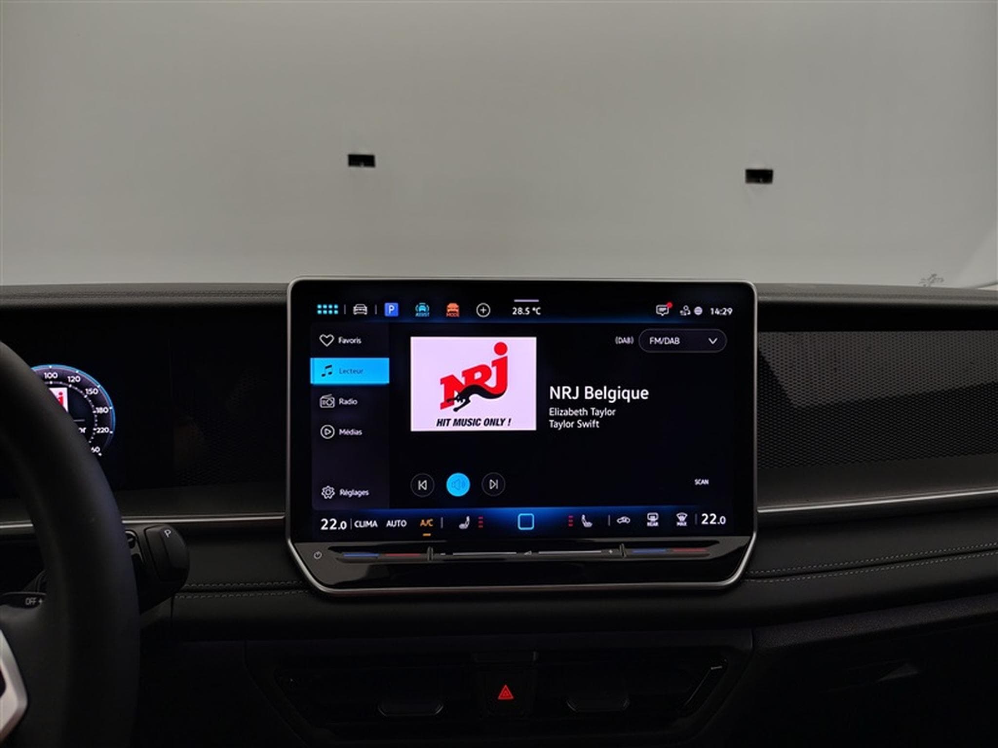 VW Tayron 1.5 e-TSi 150cv DSG 30Years 7pl. CARPLAY / FULL LED (2026) - Foto 11