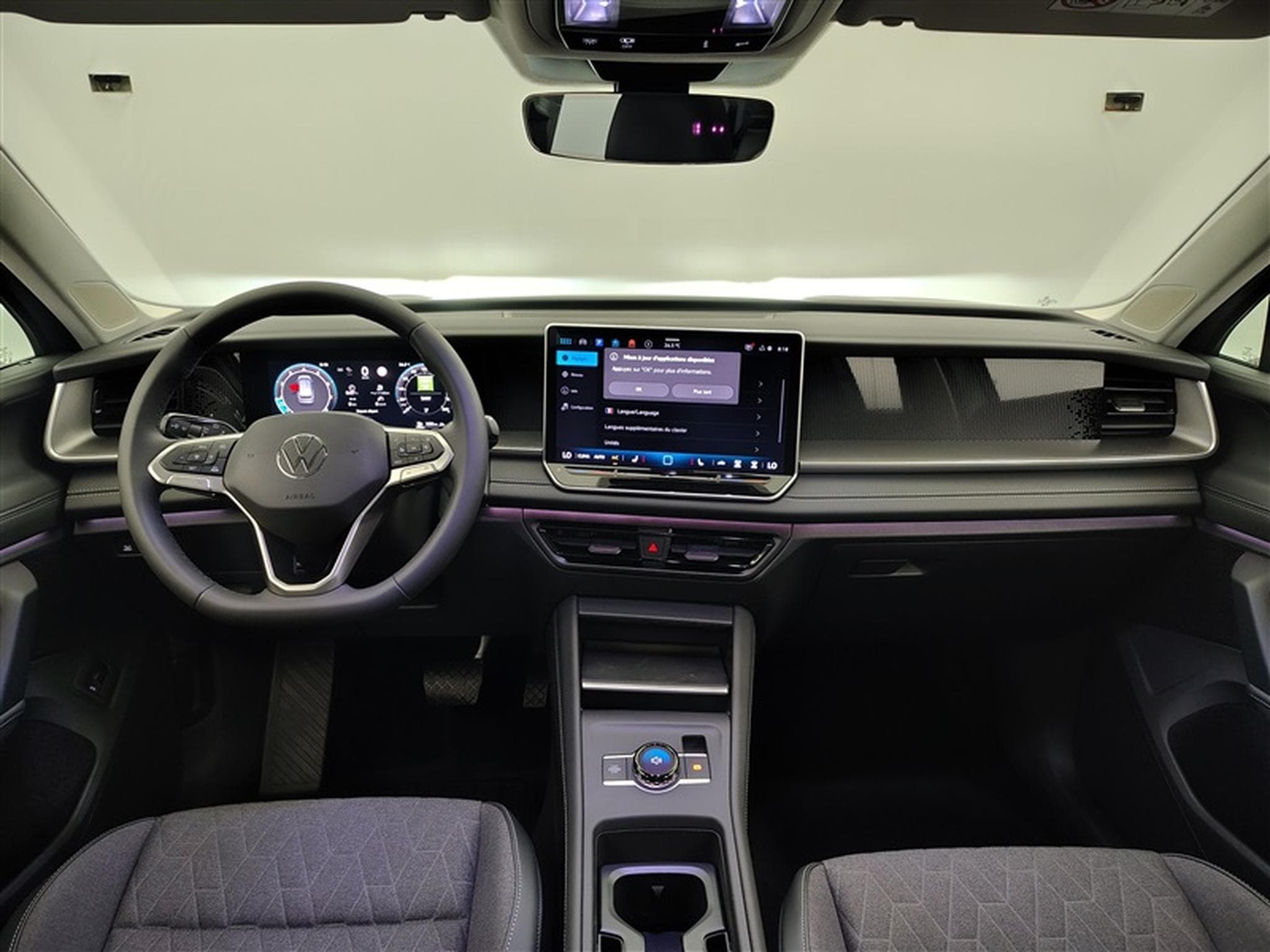 VW Tayron 1.5 e-TSi 150cv DSG 30Years 7pl. CARPLAY / FULL LED (2026) - Foto 8
