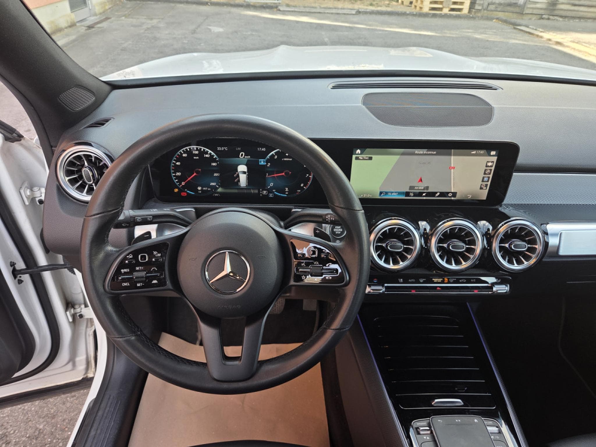 Mercedes GLB 200 4 Matic 163 CV 8G-DCT (Garantie 12 Mois) (2021) - Photo 14