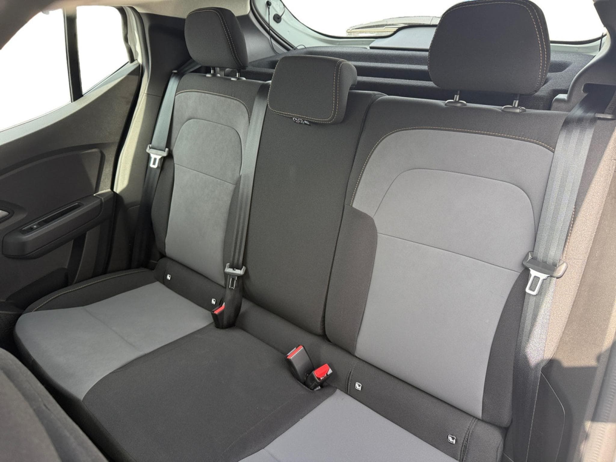 Dacia Sandero 1.0 Tce Stepway Extrême TCE 90 (2025) - Photo 9