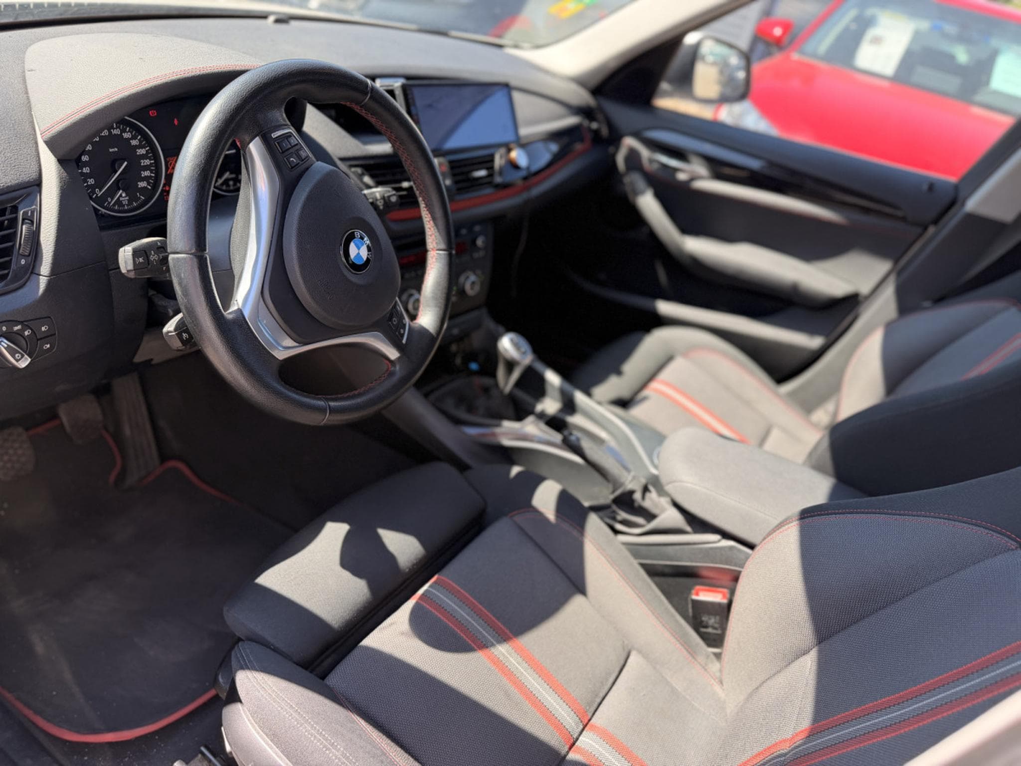 BMW X1 Sport 20d 184 SDrive (2014) - Photo 5