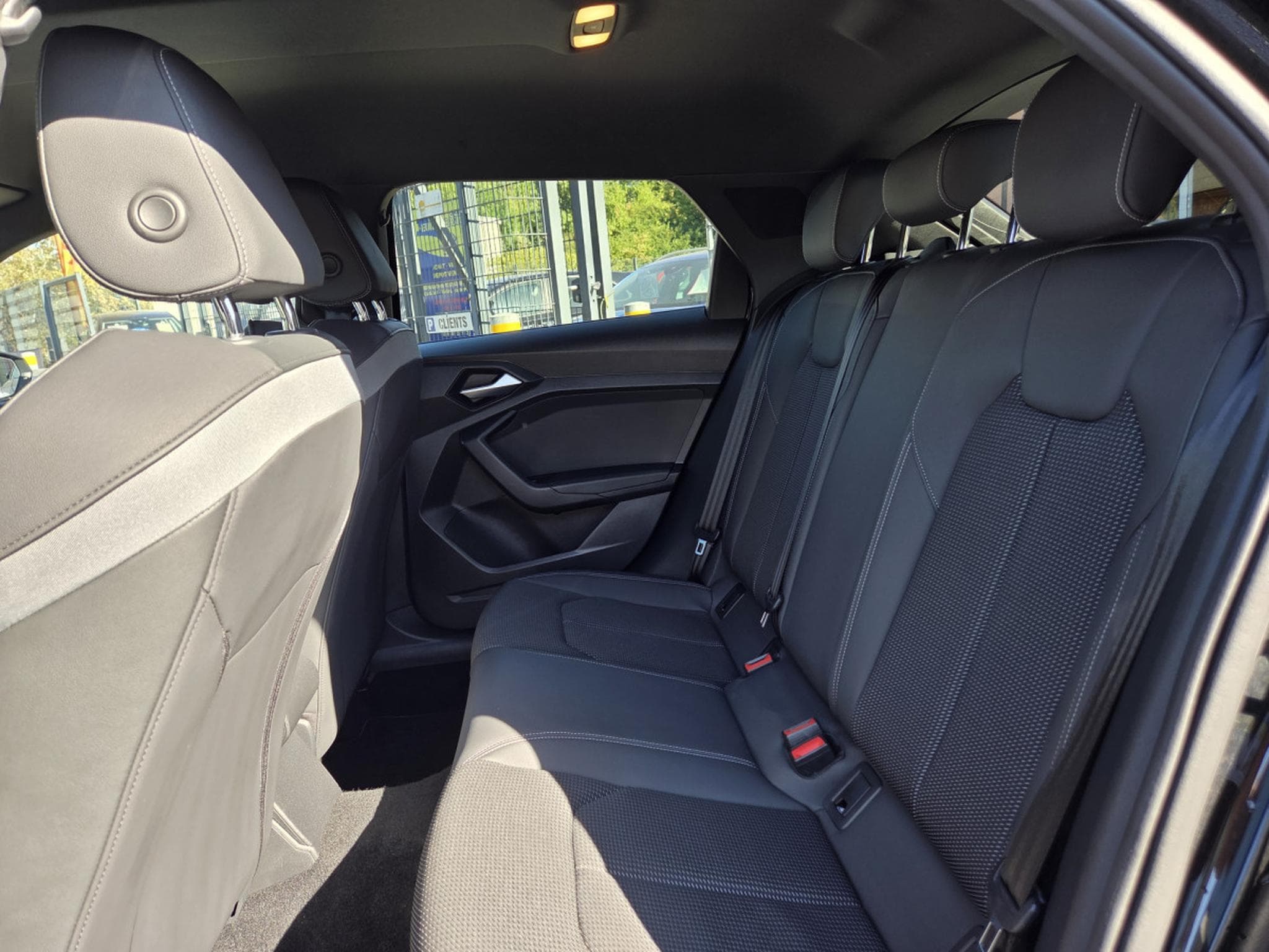 Audi A1 SPORTBACK 30TFSI ADVANCED S-LINE INT. (2020) - Foto 19