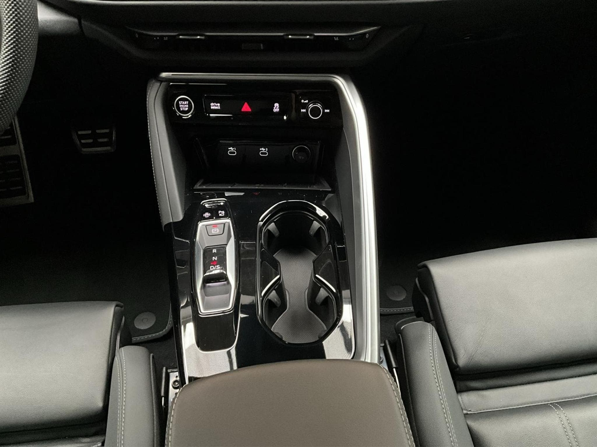 Audi Q5 SB+S-Line+Quatt.+S-Tronic+P.Business+AHK+P.tech+ (2025) - Foto 12