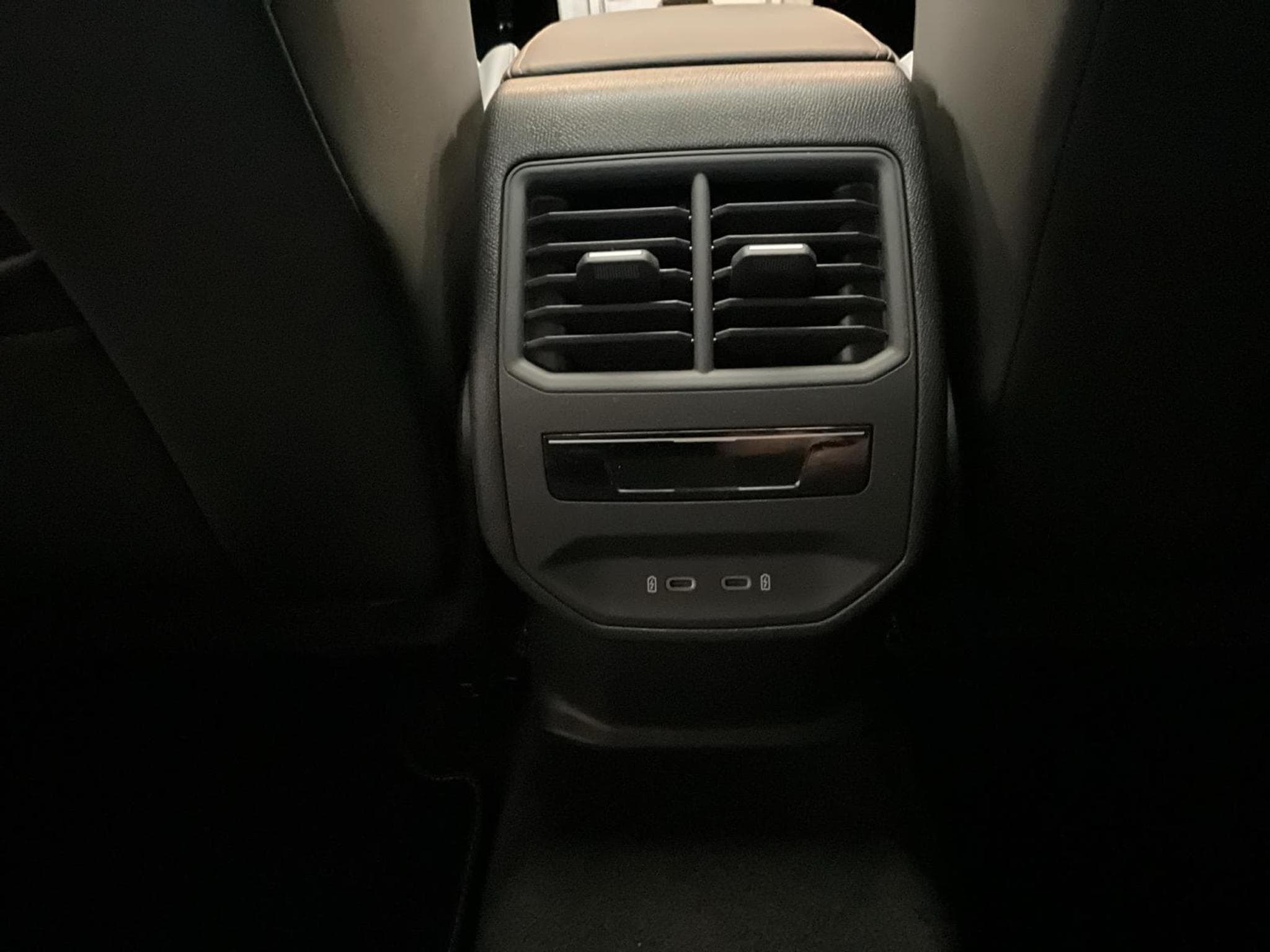 Cupra Leon DSG+Matrix-LED+FullLink+Pano+P.Safe-DriveXL (2023) - Photo 19