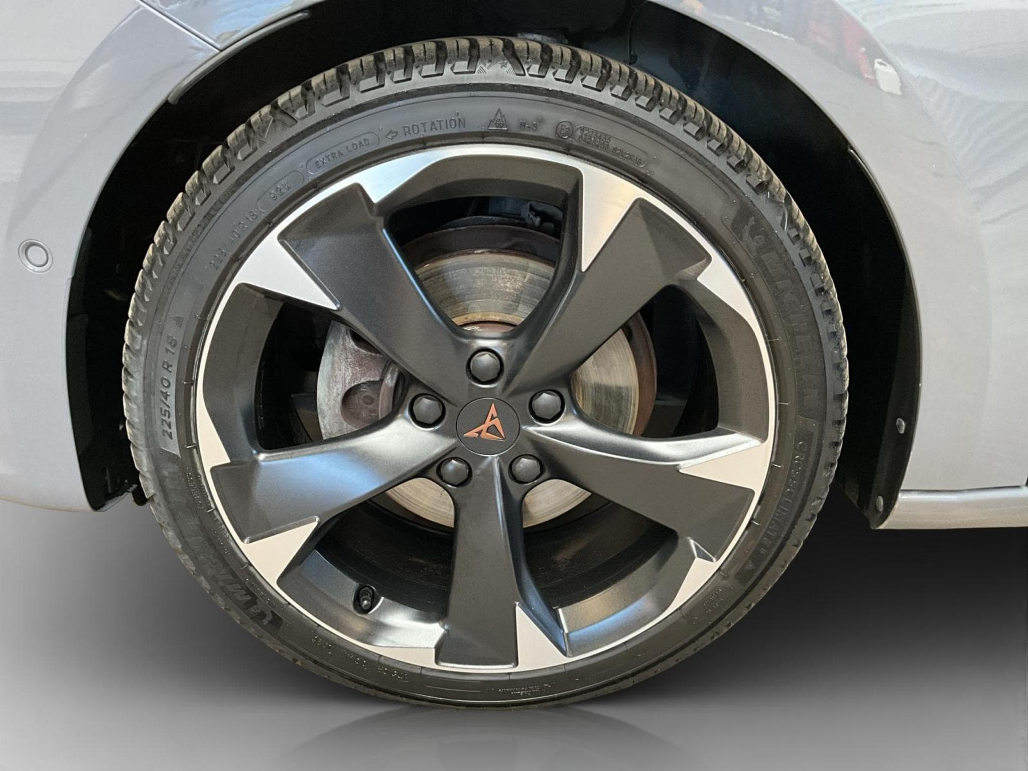 Cupra Leon DSG+Matrix-LED+FullLink+Pano+P.Safe-DriveXL (2023) - Photo 8