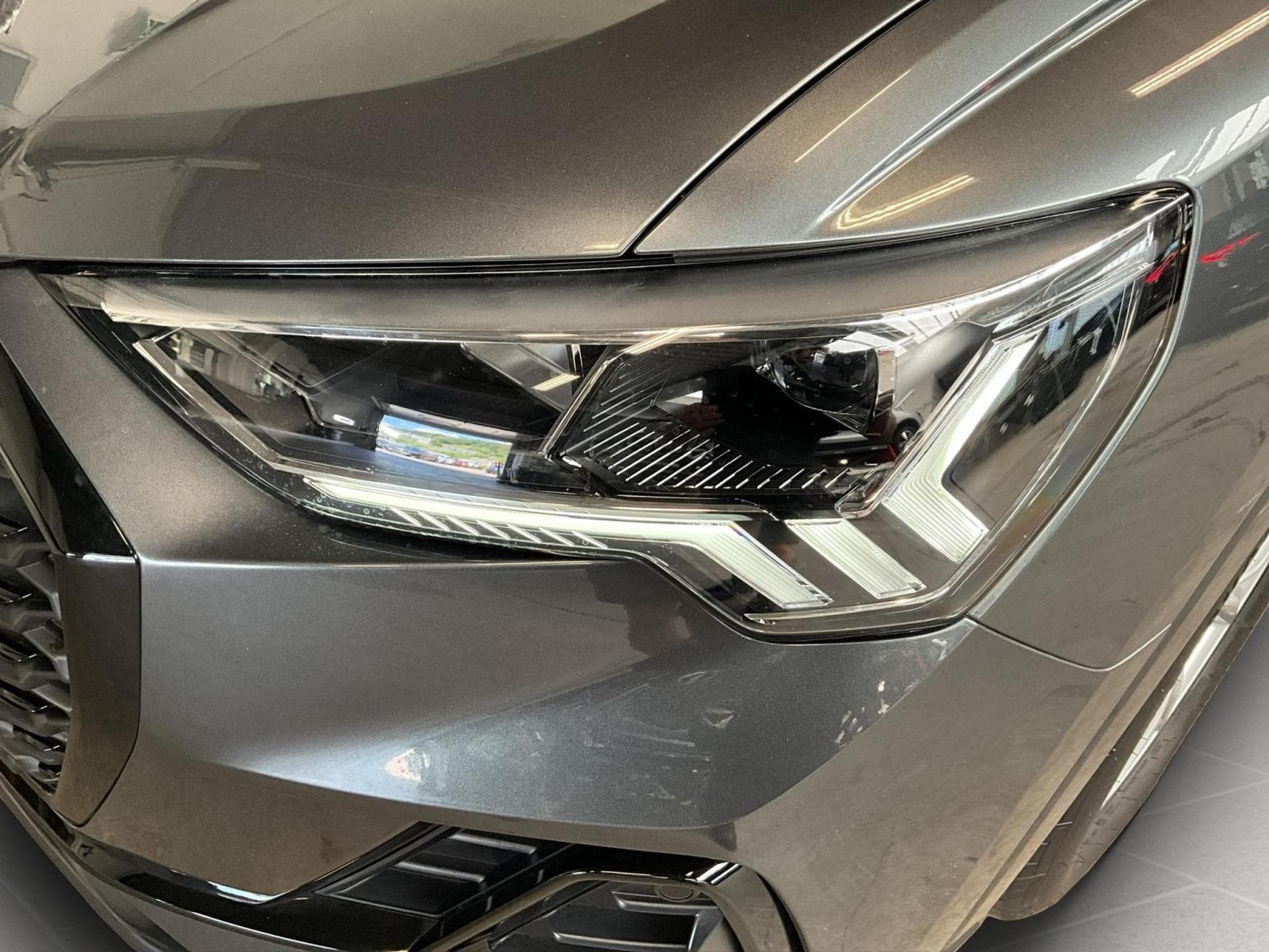 Audi Q3 SB+S-line+35TDI+S-Tronic+P.Premium+Sound+Black-Style (2025) - Foto 17