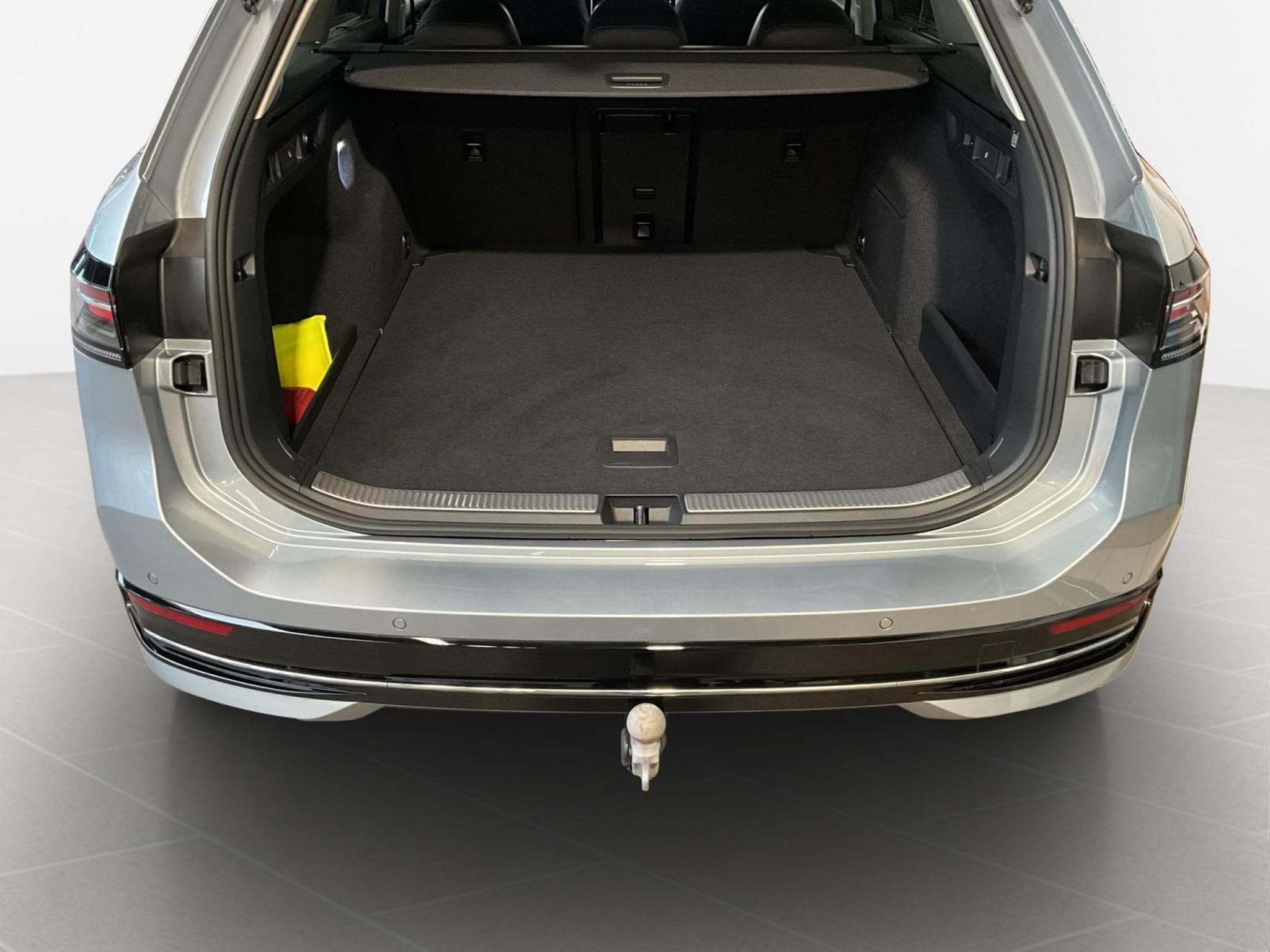VW Passat Elegance+DSG+Led+Navi+P.Acoustique+AHK+P.Technologie (2025) - Photo 20