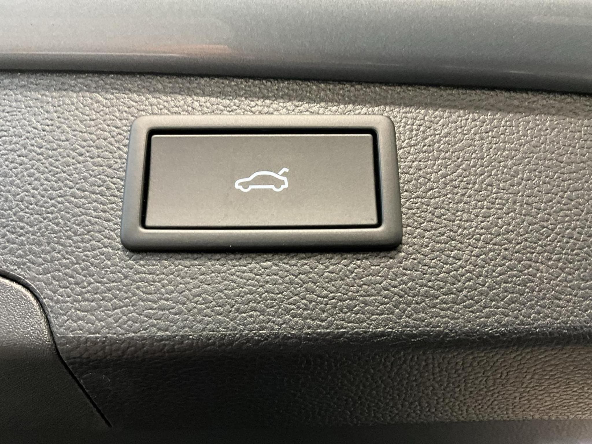 VW Passat Elegance+DSG+Led+Navi+P.Acoustique+AHK+P.Technologie (2025) - Photo 22