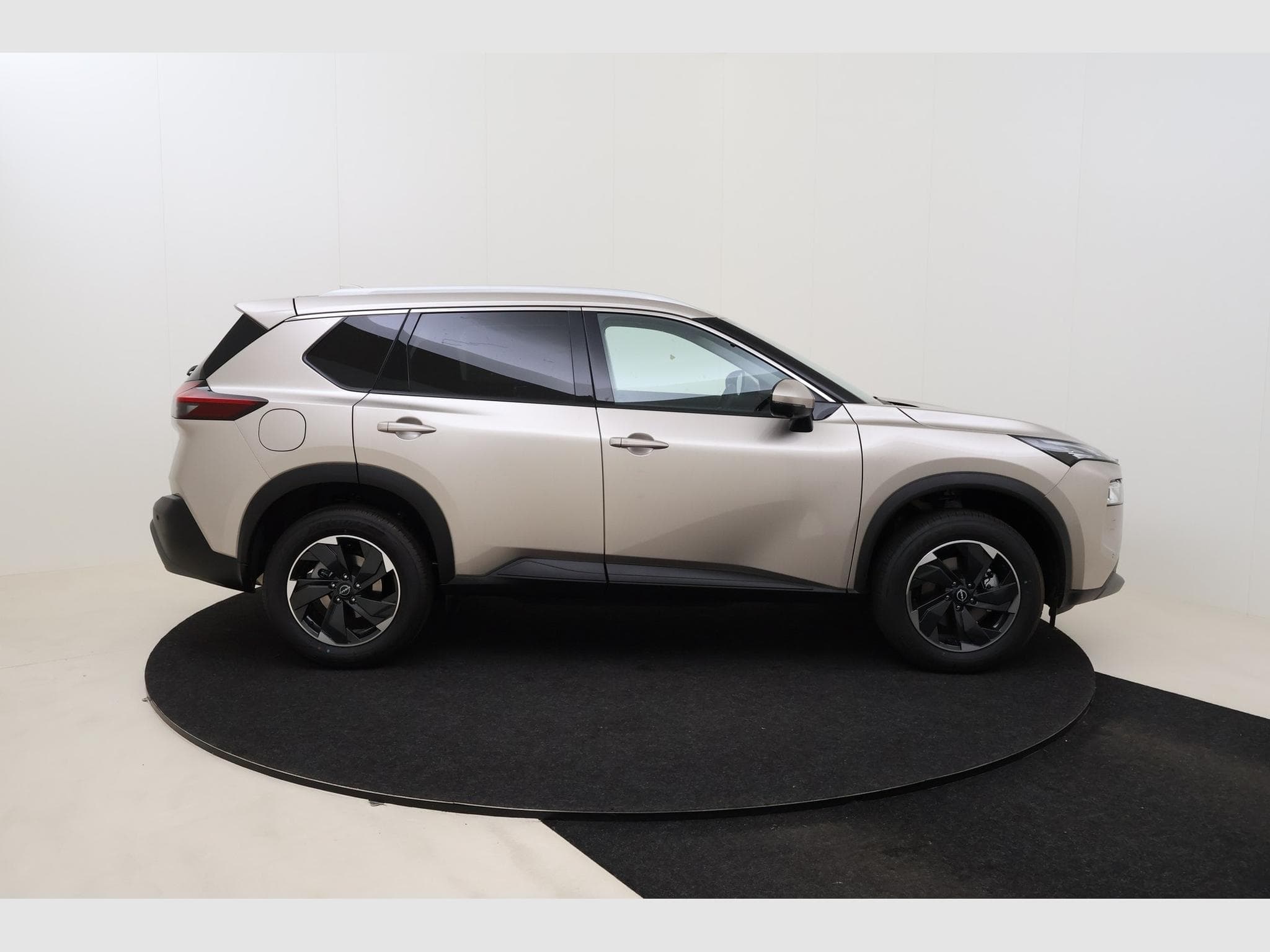 Nissan X-Trail N-Connecta + Comfort Pack 7pl (2026) - Foto 4