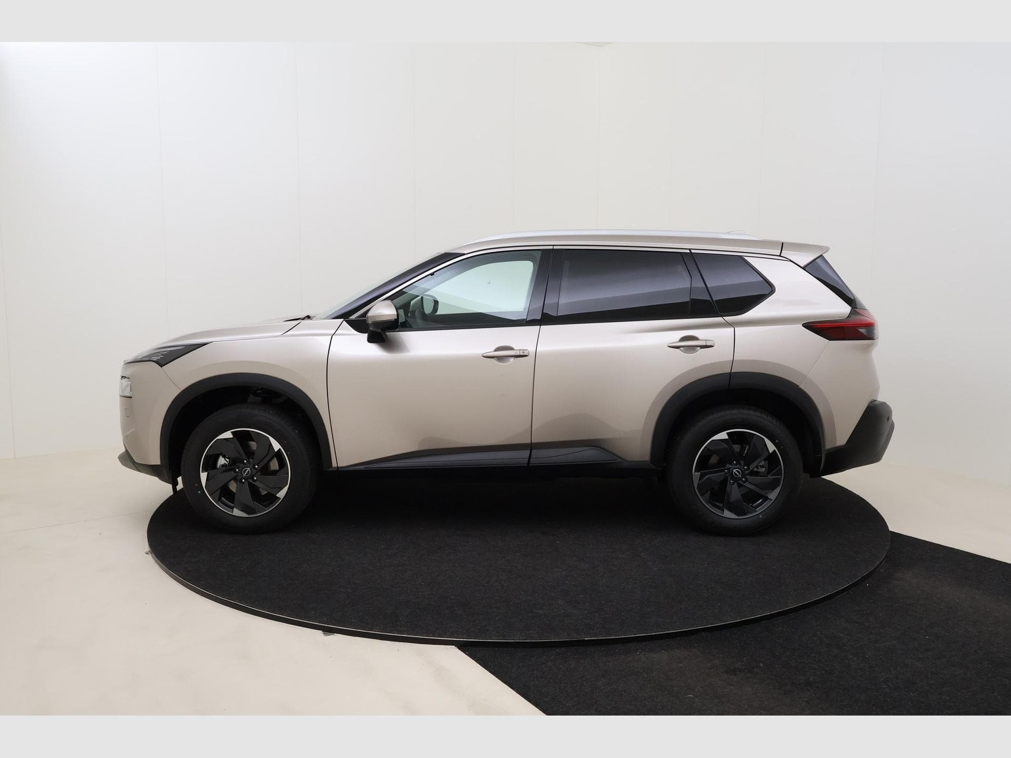 Nissan X-Trail N-Connecta + Comfort Pack 7pl (2026) - Foto 9