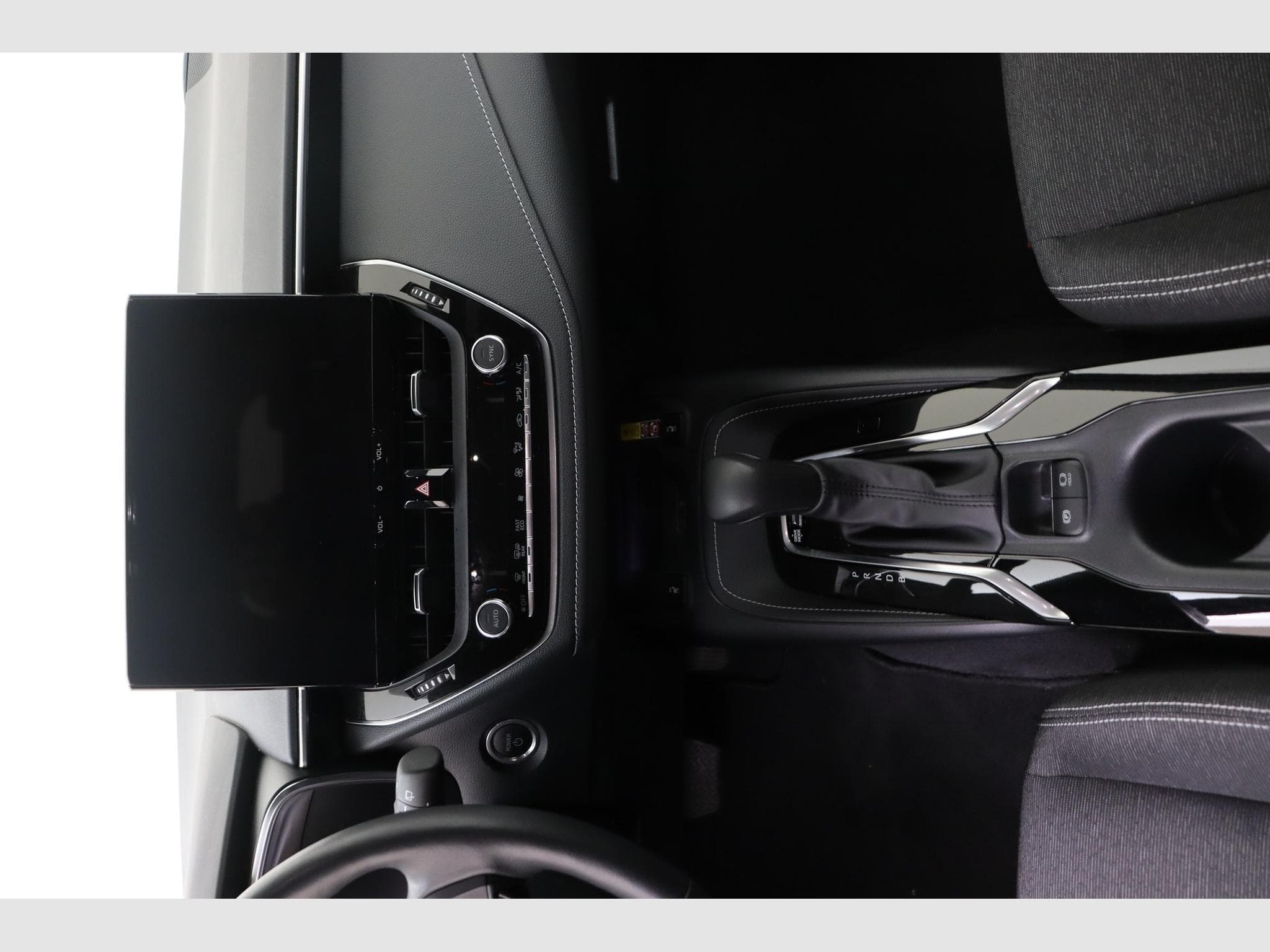 Suzuki Swace GLX (2024) - Photo 12