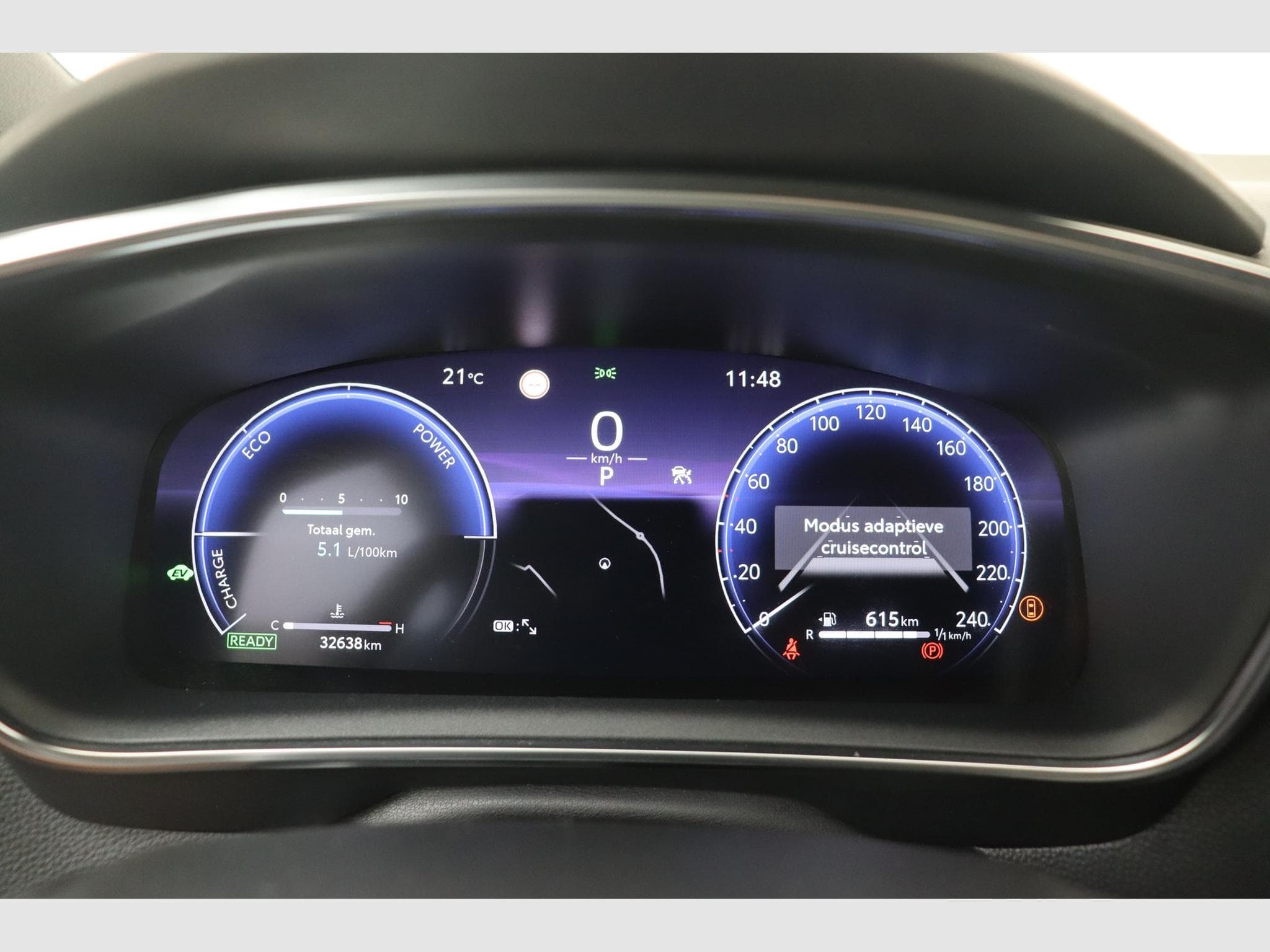 Suzuki Swace GLX (2024) - Photo 18