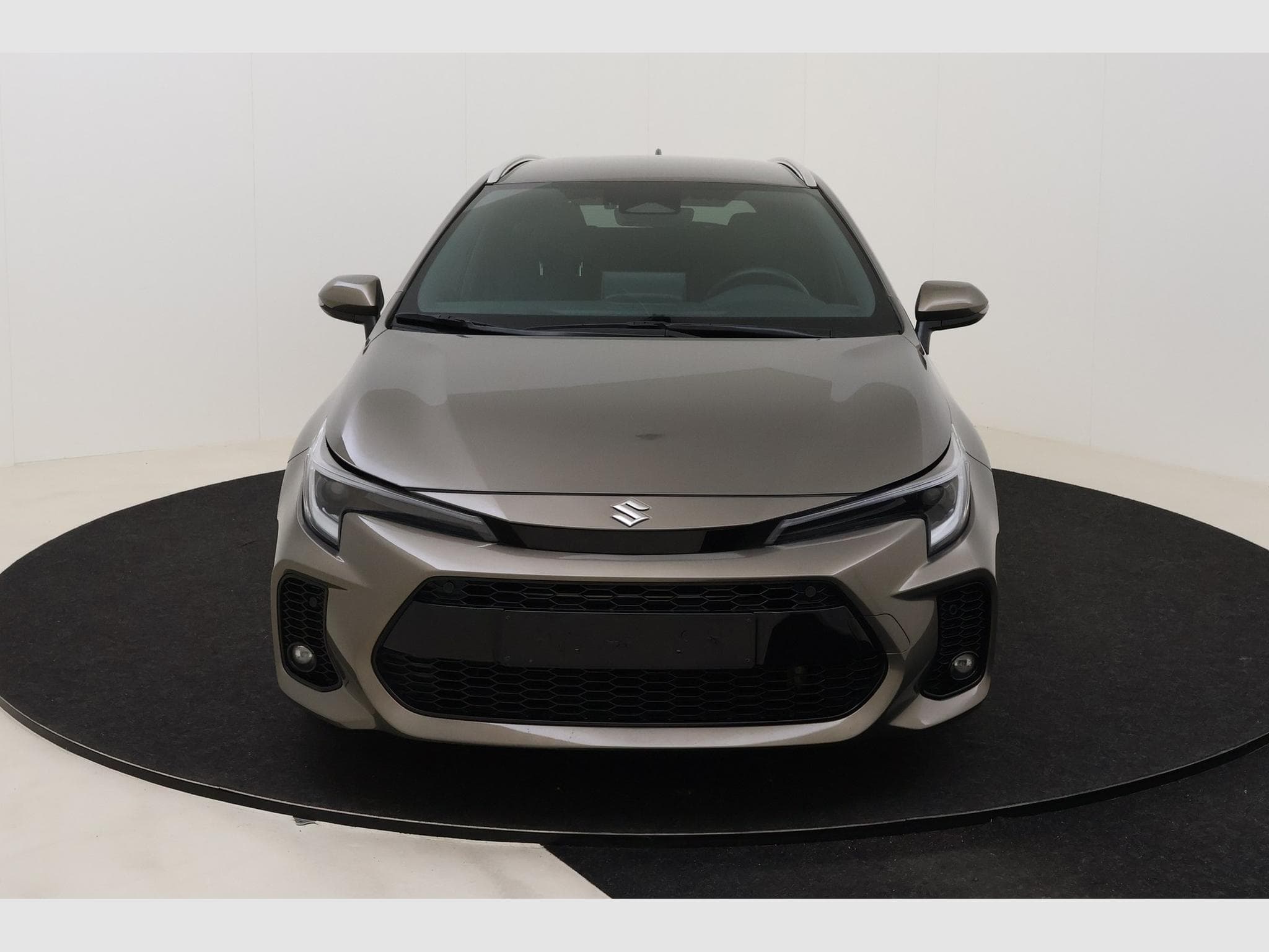 Suzuki Swace GLX (2024) - Photo 2