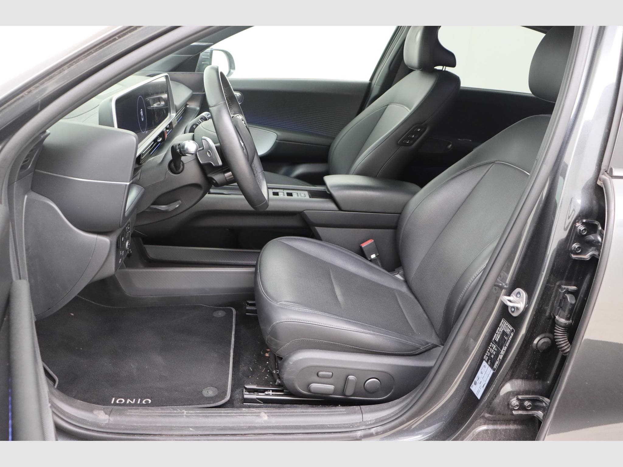 Hyundai IONIQ 6 Balance (2024) - Foto 13