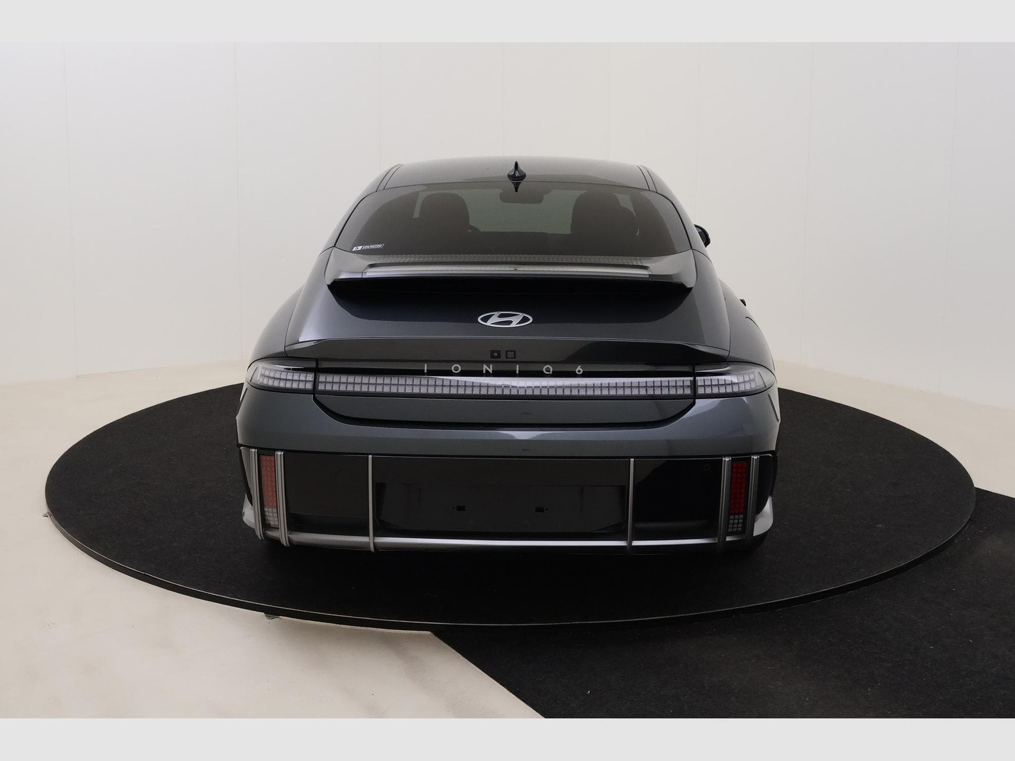 Hyundai IONIQ 6 Balance (2024) - Foto 7