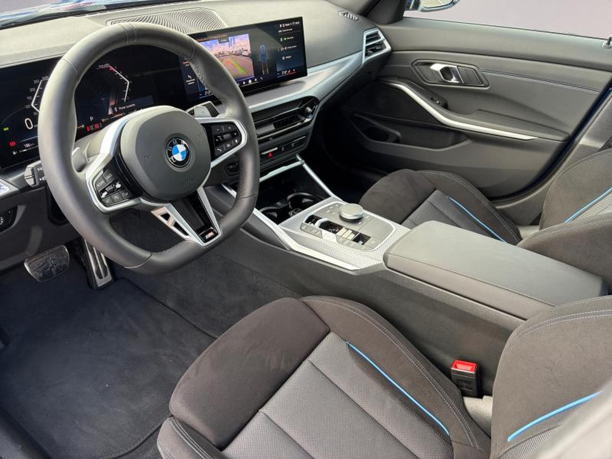 BMW 318 318i Berline Kit M Sport (2025) - Photo 6