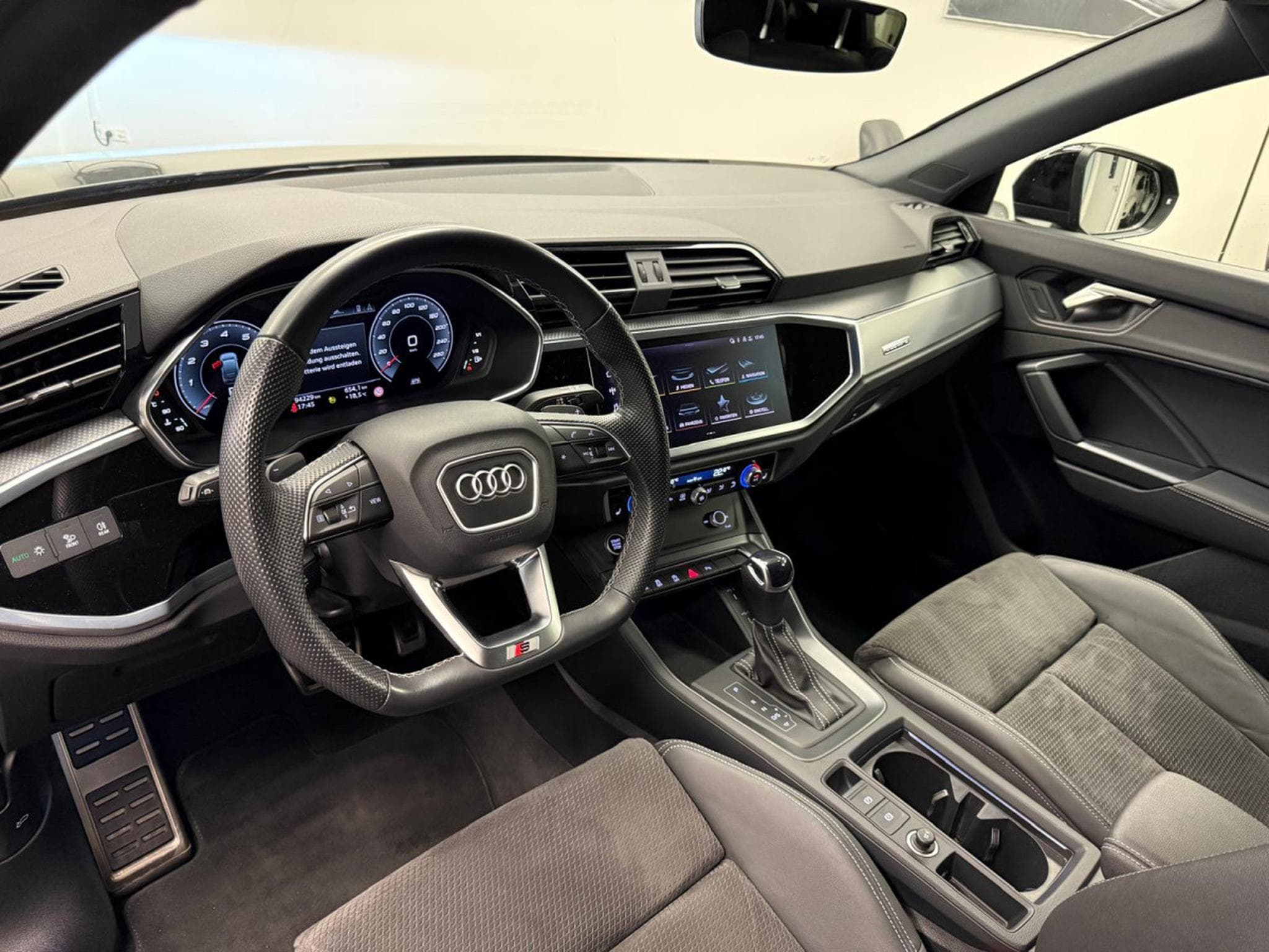 Audi Q3 Sportback S line 40 TFSI quattro 190 CV / 140 kW S tronic (2022) - Photo 4