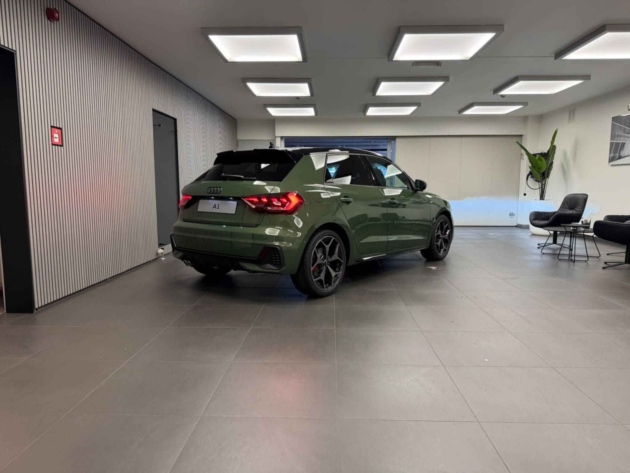 Audi A1 Sportback S line Plus 207 CH / 152 kW S tronic (2026) - Photo 7