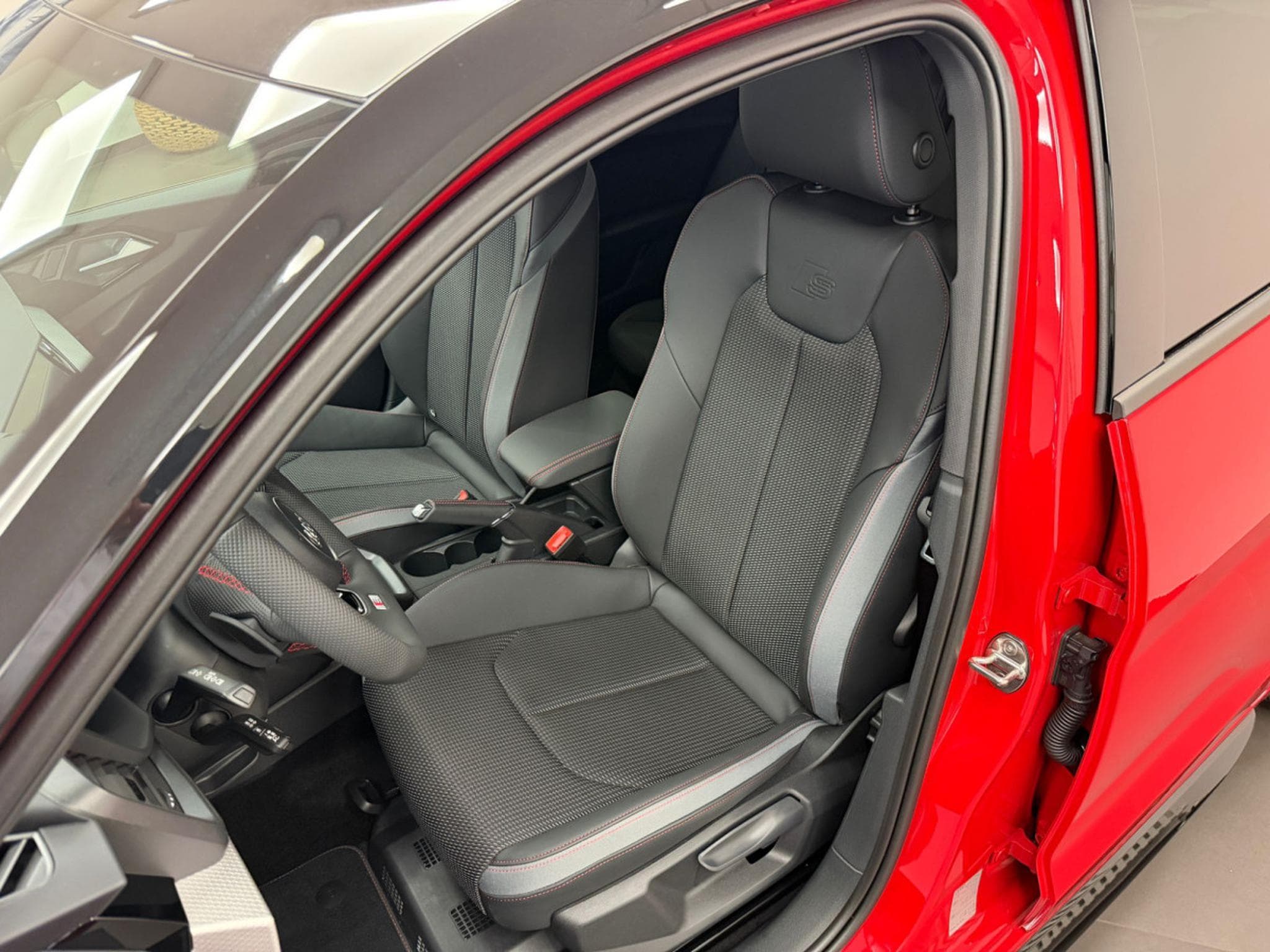 Audi A1 Sportback S line 207 CH / 152 kW S tronic (2026) - Photo 2