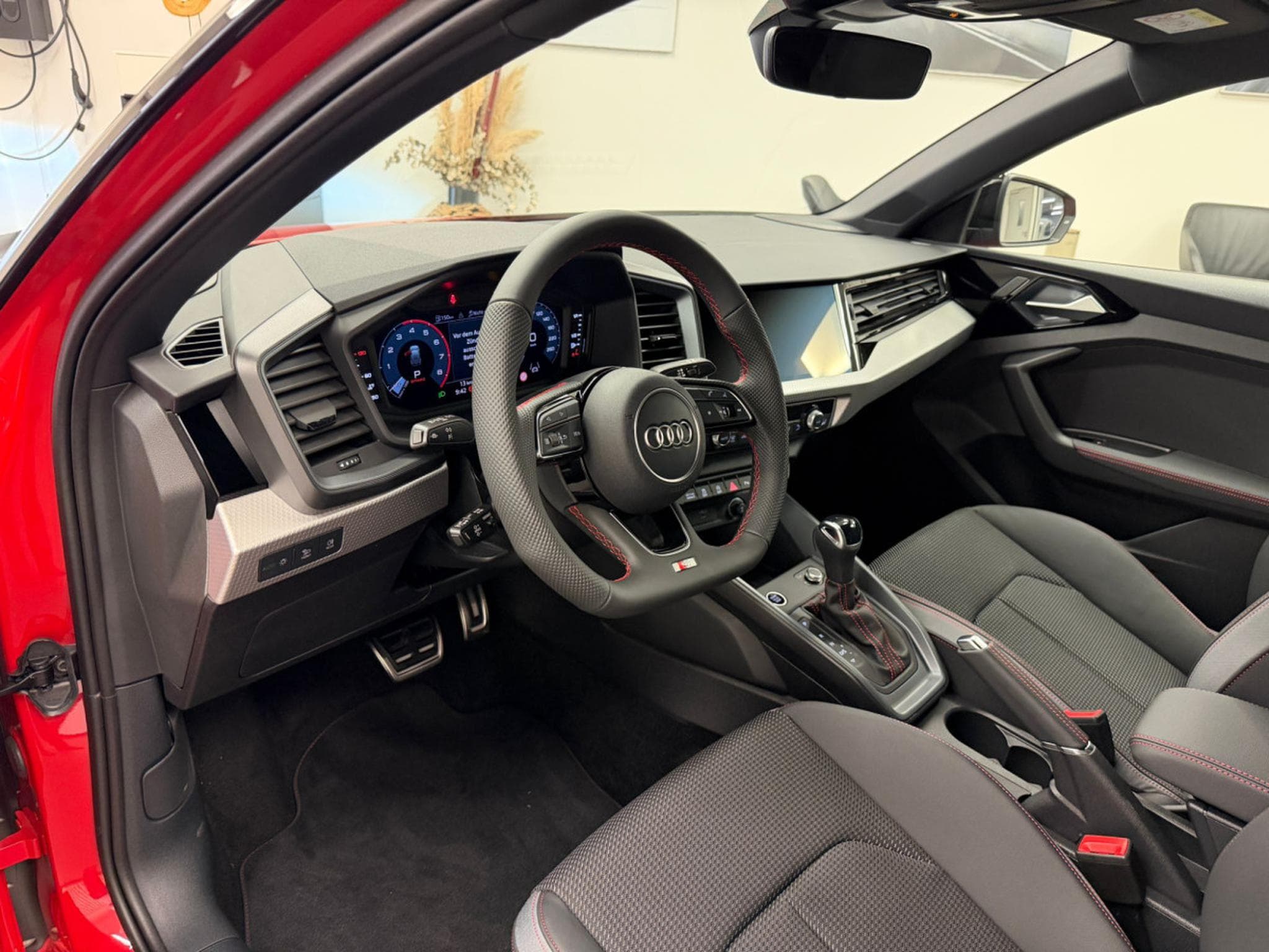 Audi A1 Sportback S line 207 CH / 152 kW S tronic (2026) - Photo 4