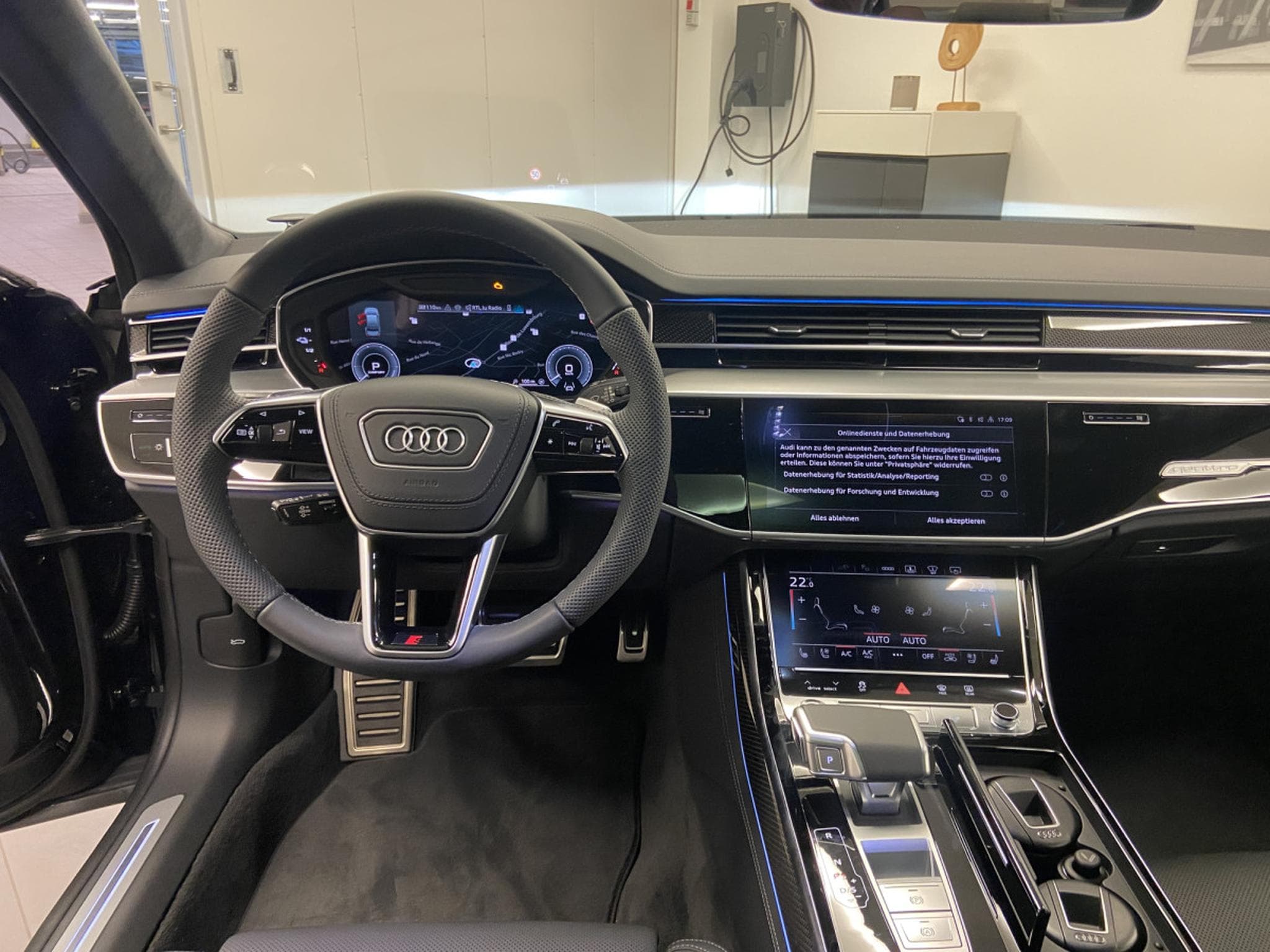 Audi A8 TFSIe quattro 449 CH / 330 kW Tiptronic (2026) - Photo 6