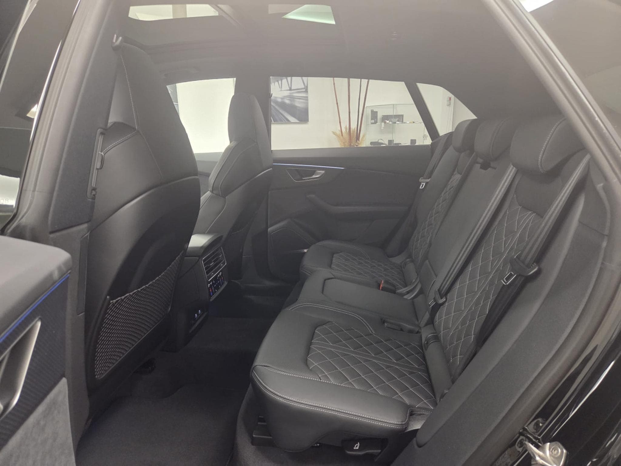 Audi SQ8 TFSI quattro 507 CH / 373 kW Tiptronic (2026) - Photo 7