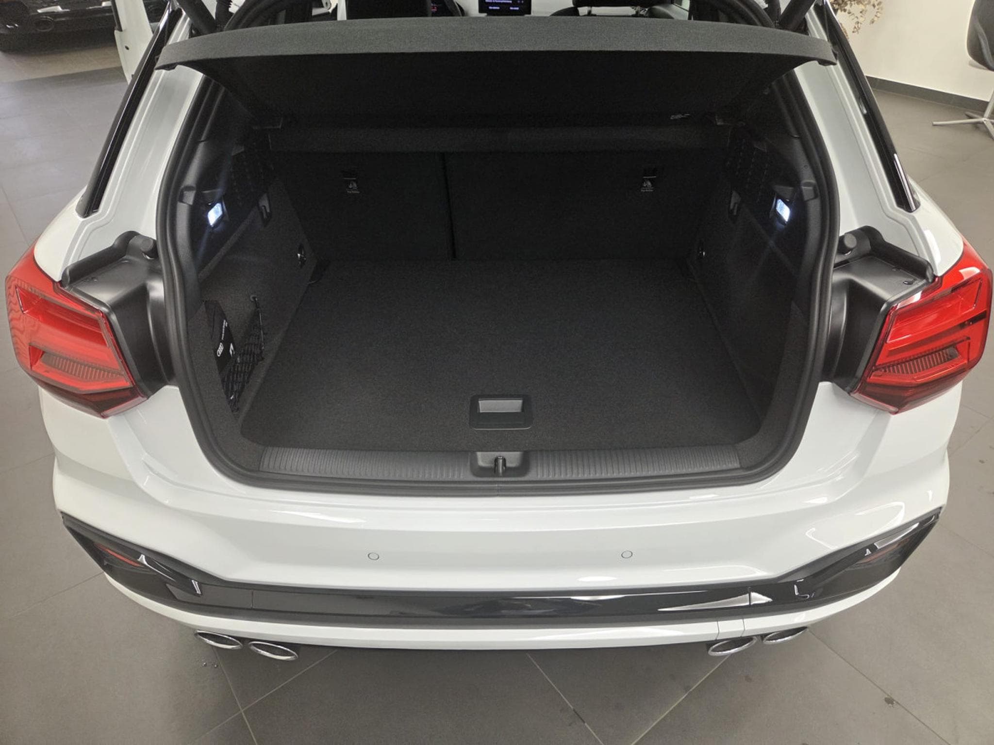 Audi SQ2 TFSI quattro 300 CH / 221 kW S tronic (2026) - Photo 9