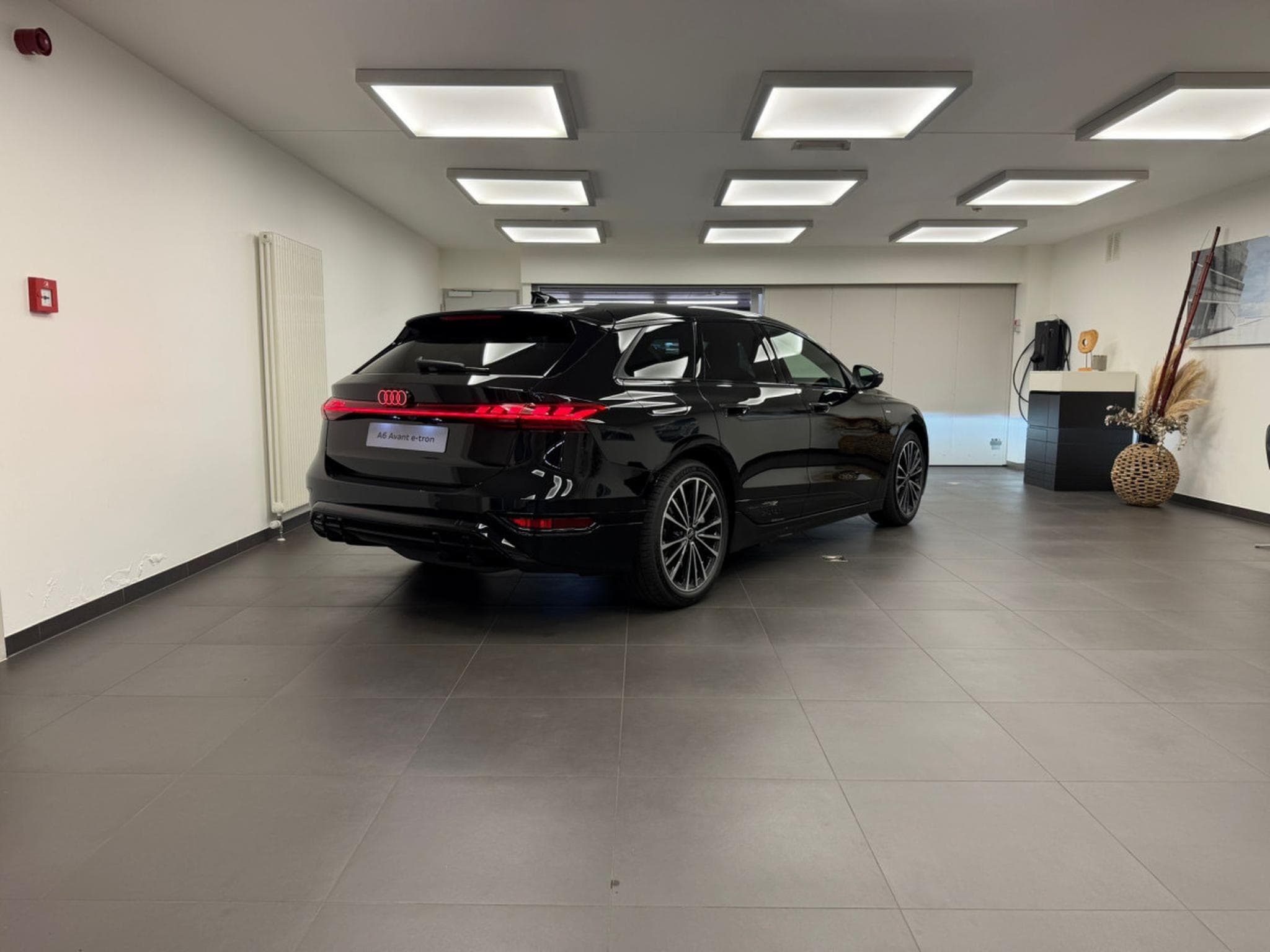 Audi A6 e-tron Avant e-tron performance S Line 367 CH / 270 KW (2026) - Foto 7